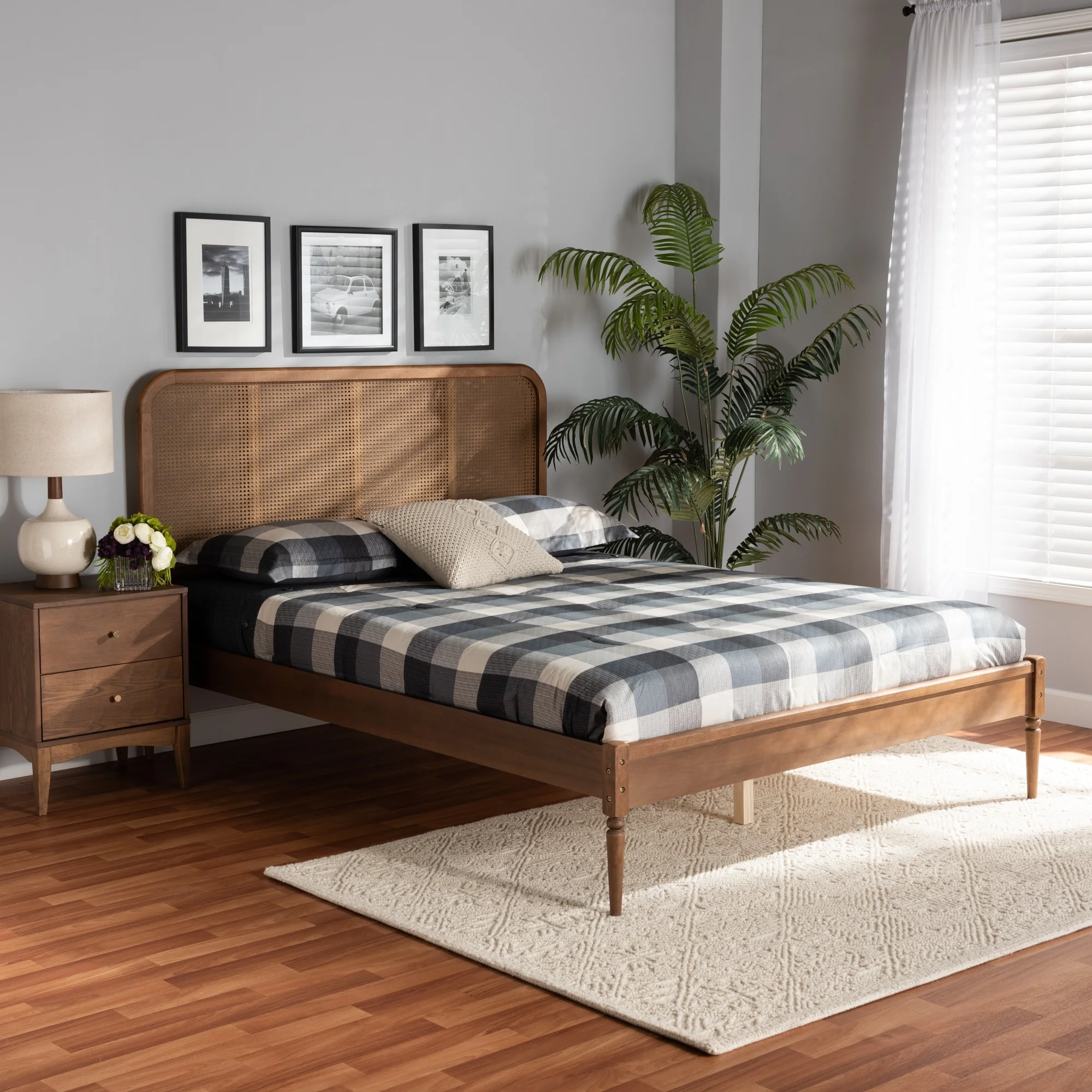 Baxton Studio Elston Mid-Century Modern Synthetic Rattan Wood Platform Bed -Walnut Queen
