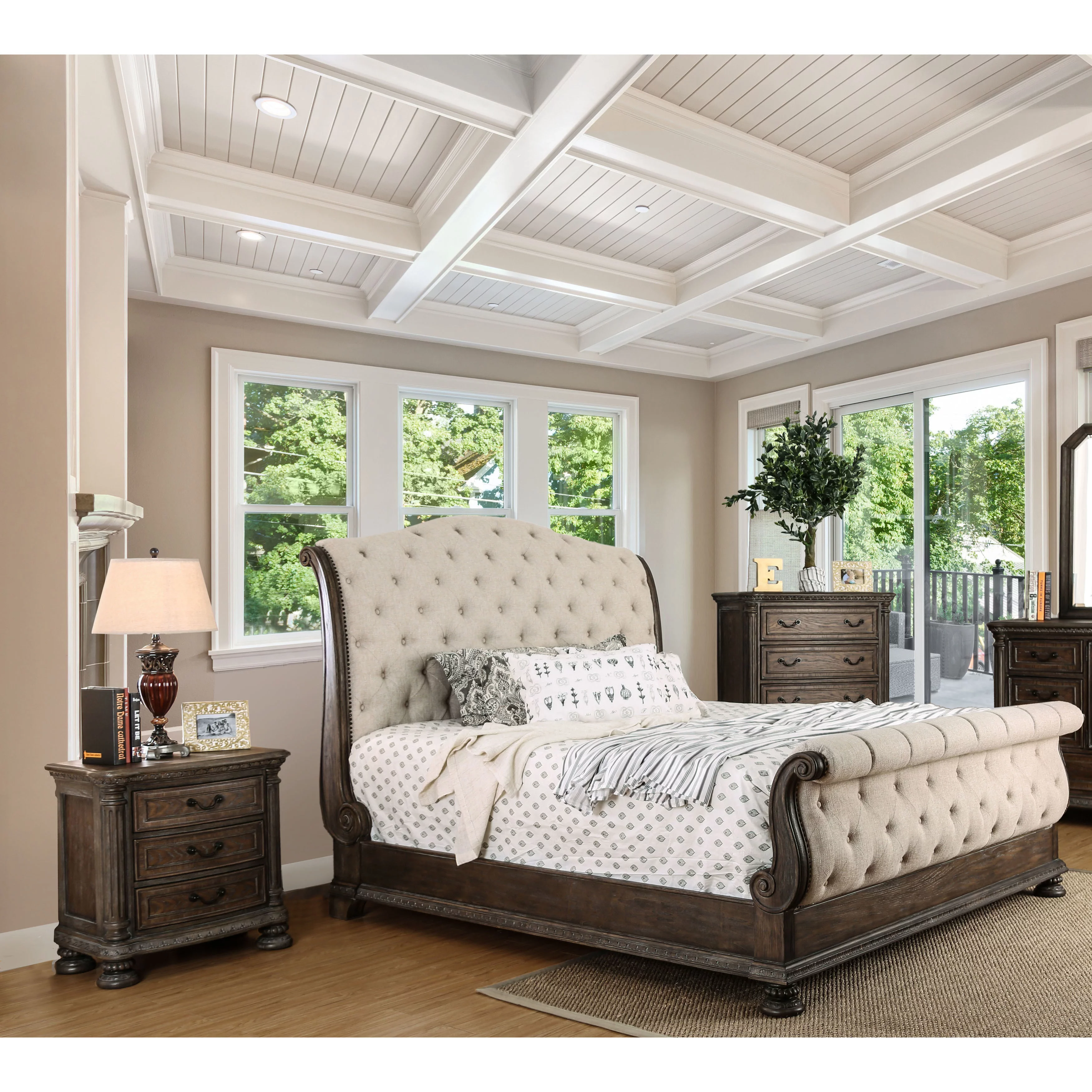 Furniture of America Brev Transitional Ivory Fabric Tufted 2-Piece Sleigh Bedroom Set by California King
