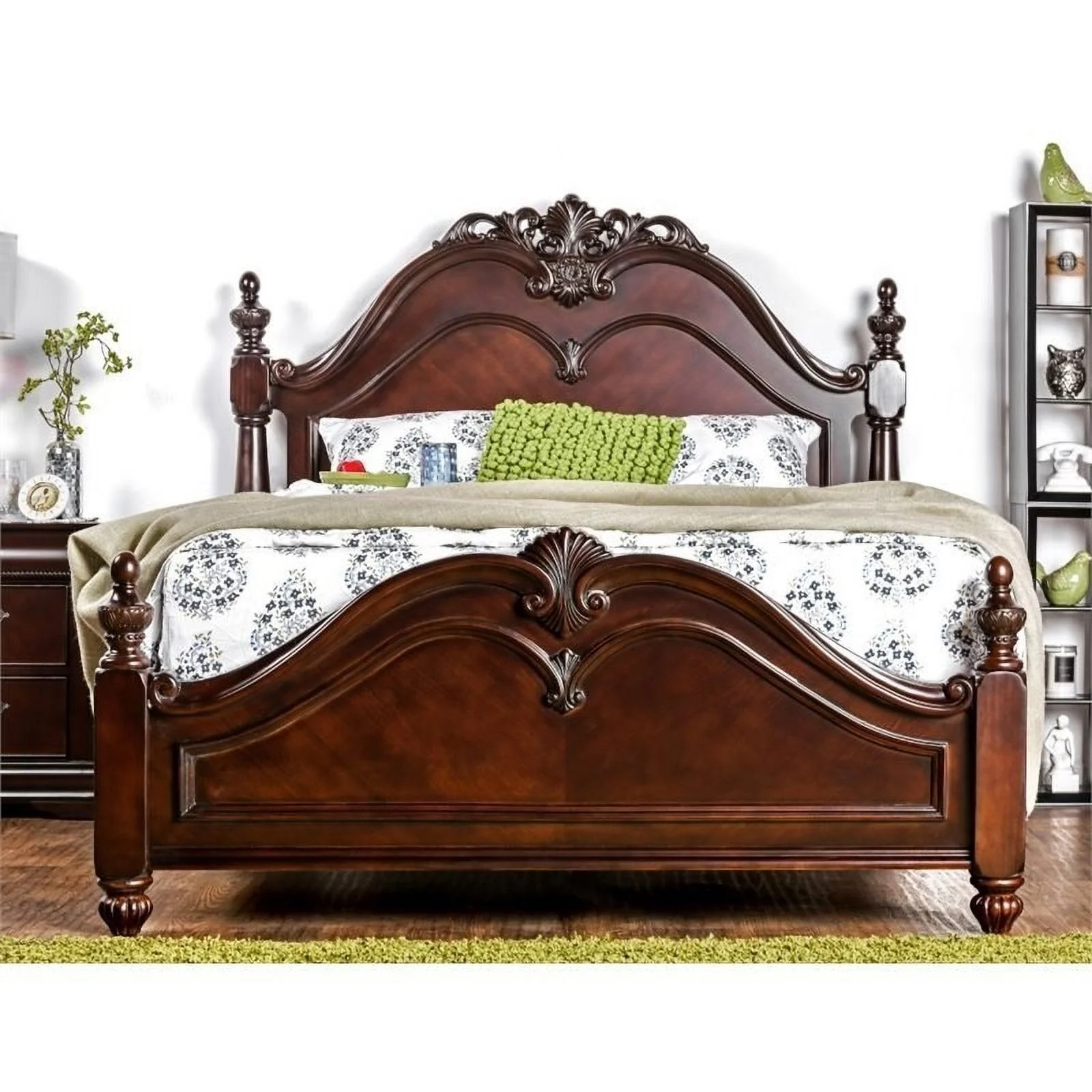 Ruben 2-Piece Cherry Wood Queen Poster Bed and 5-Drawer Chest Set