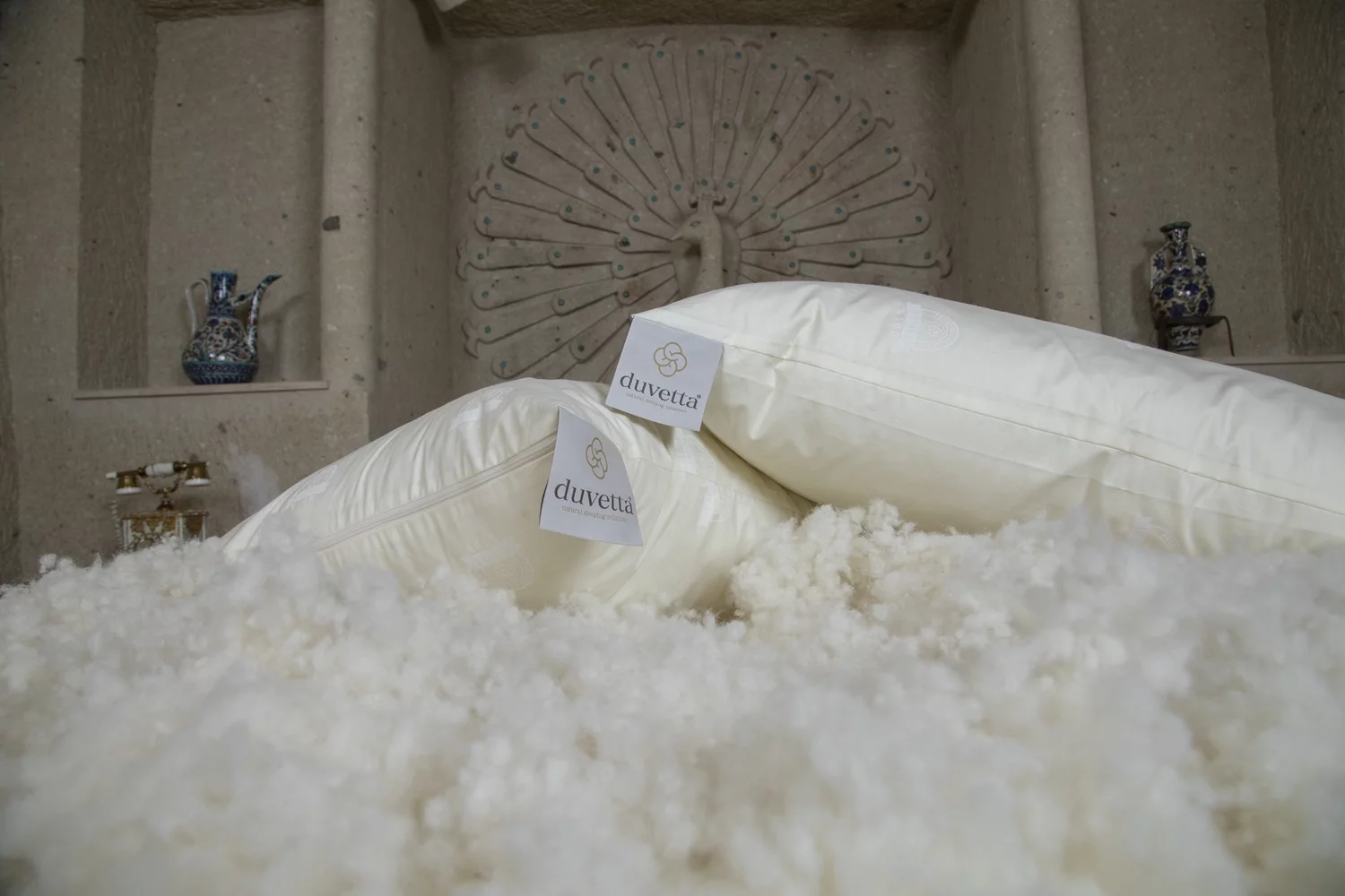 Wond Natural Standard Size Washable Wool Filled Cool Sleeping Pillow,Medium Weight Wool Fill, Size 20''x26''