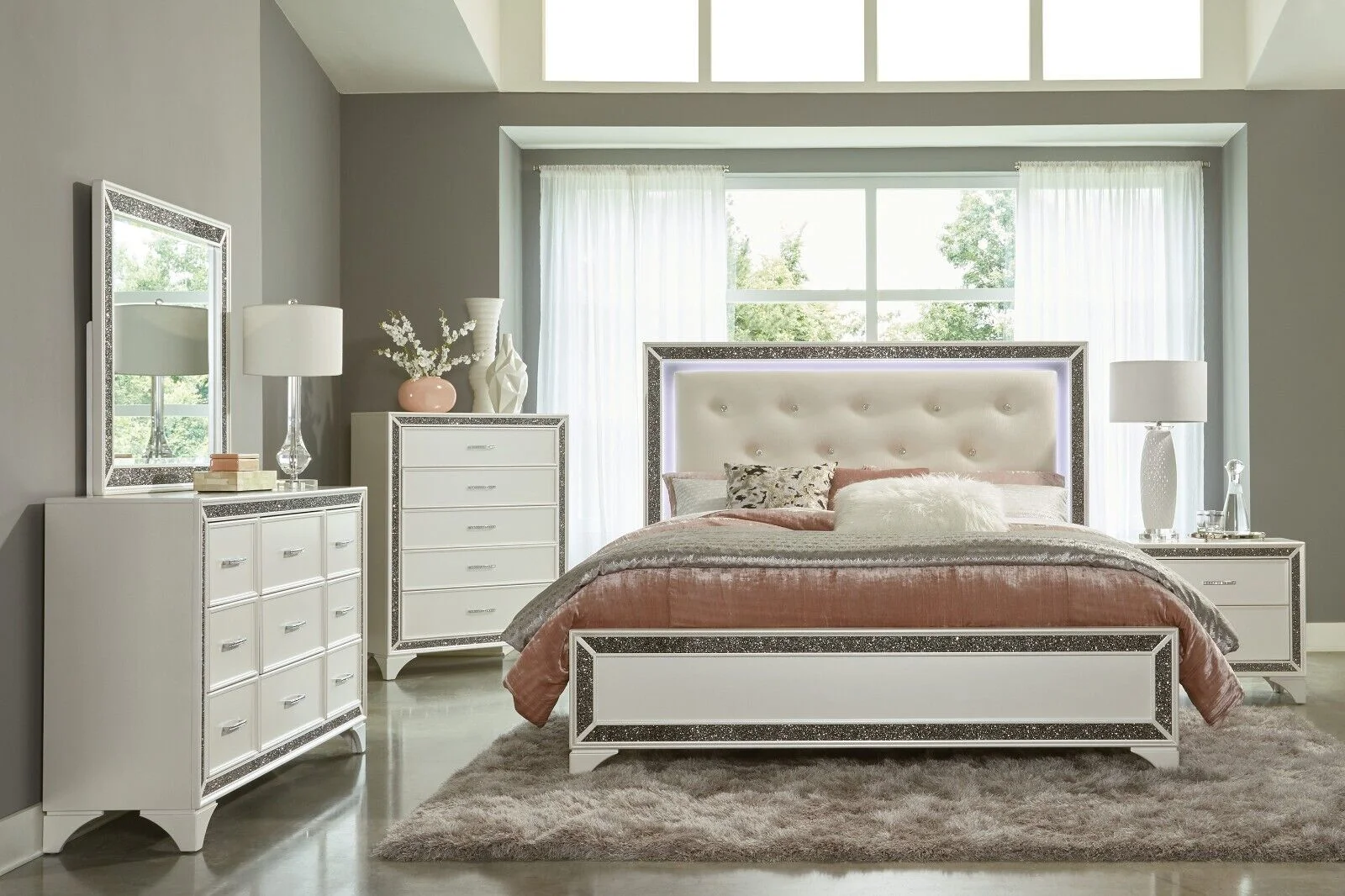 Beautiful Pearl White Metallic Finish Bedroom Set 4pc Queen Size Bed Nightstand Dresser Mirror LED Lighting HB