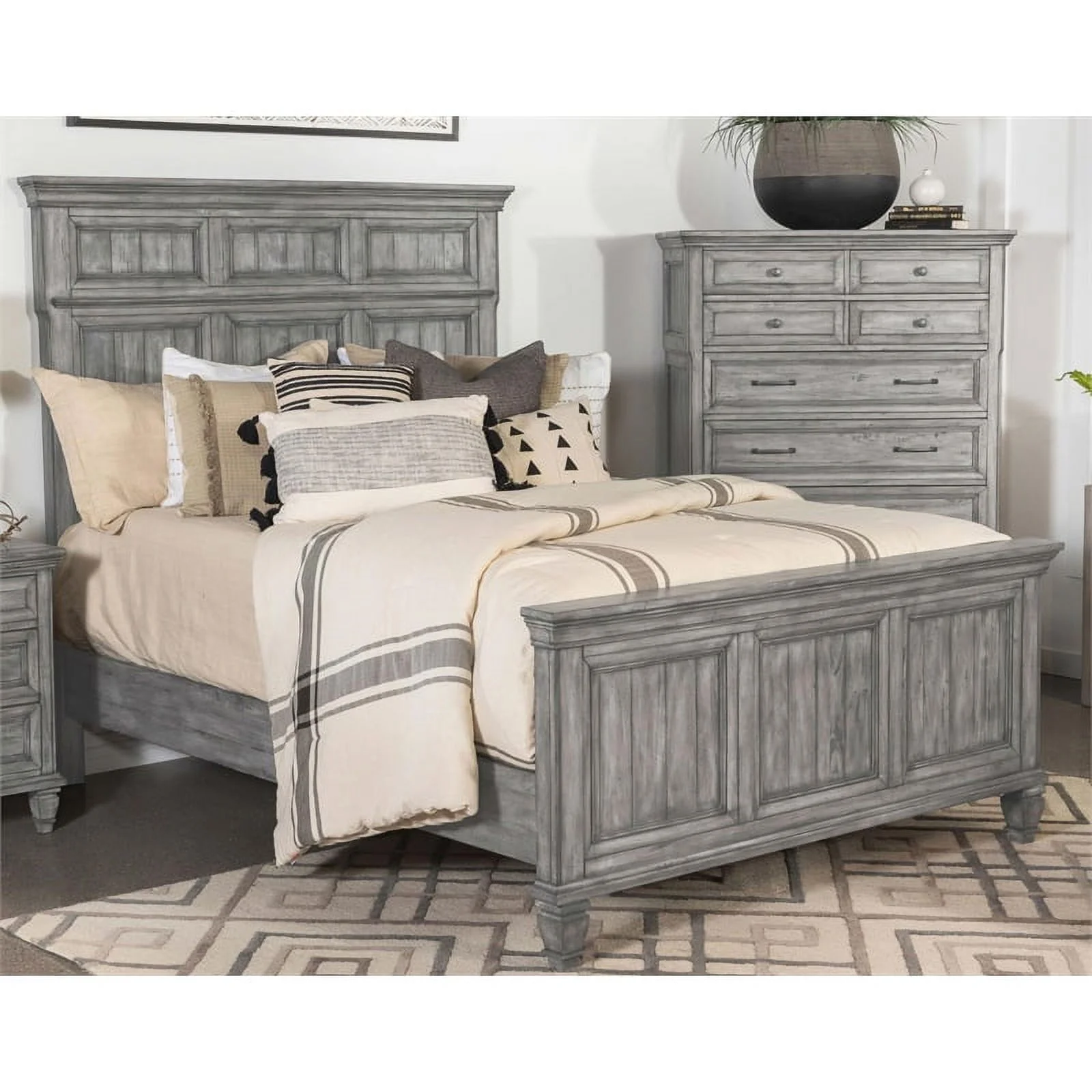 Pemberly Row Traditional Wood California King Panel Bed in Weathered Gray