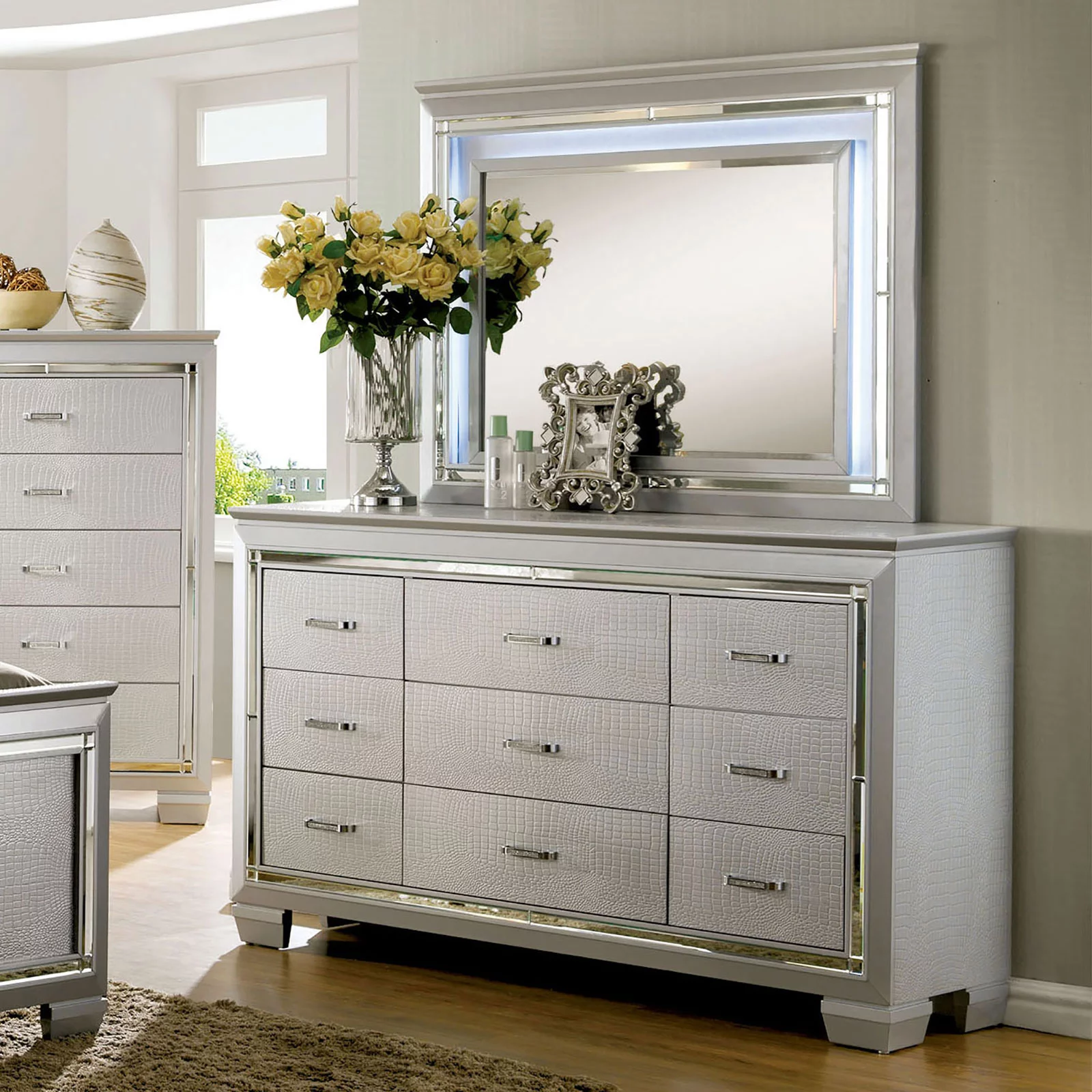 5pc Eastern King Size Bed W LED Luxurious Bedroom Furniture Dresser Mirror 2x Nightstands Silver Color Solid wood Veneer