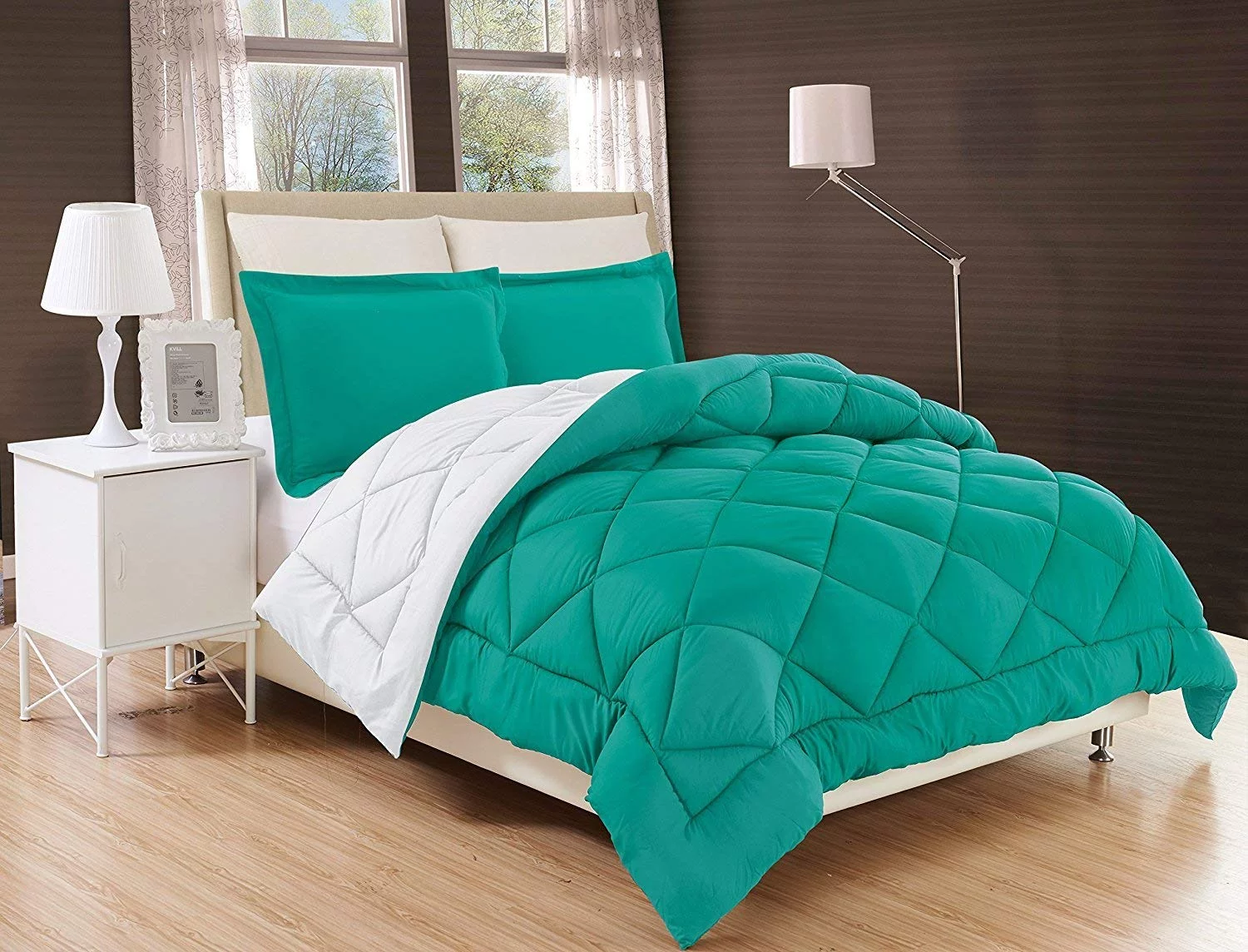 8-Piece Bed-in-a-Bag Comforter Set on Silky Soft Complete Set Includes Bed Sheet Set with Double Sided Storage Pockets, King/Cal King, Black