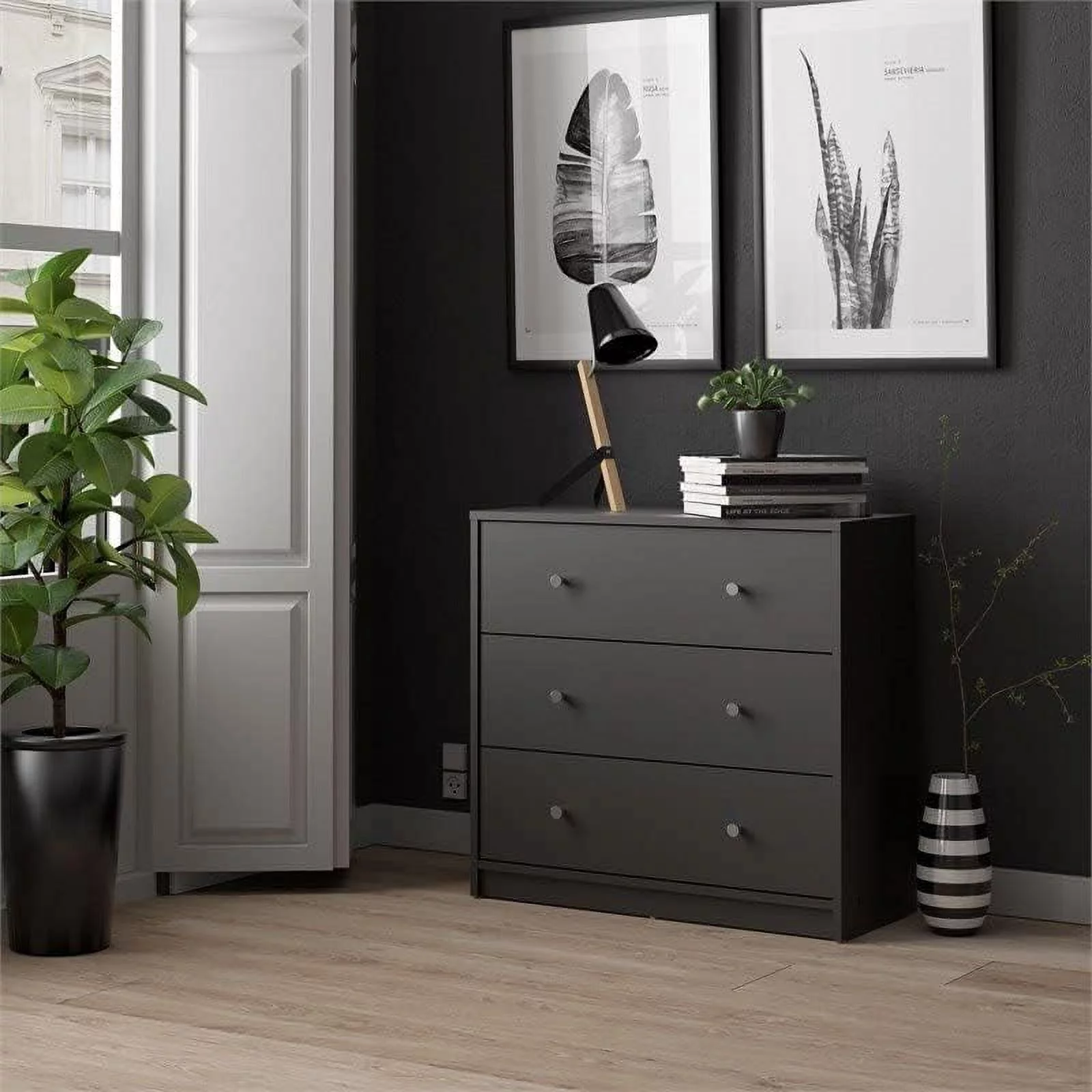 Contemporary 3 Drawer Chest Dresser In Black