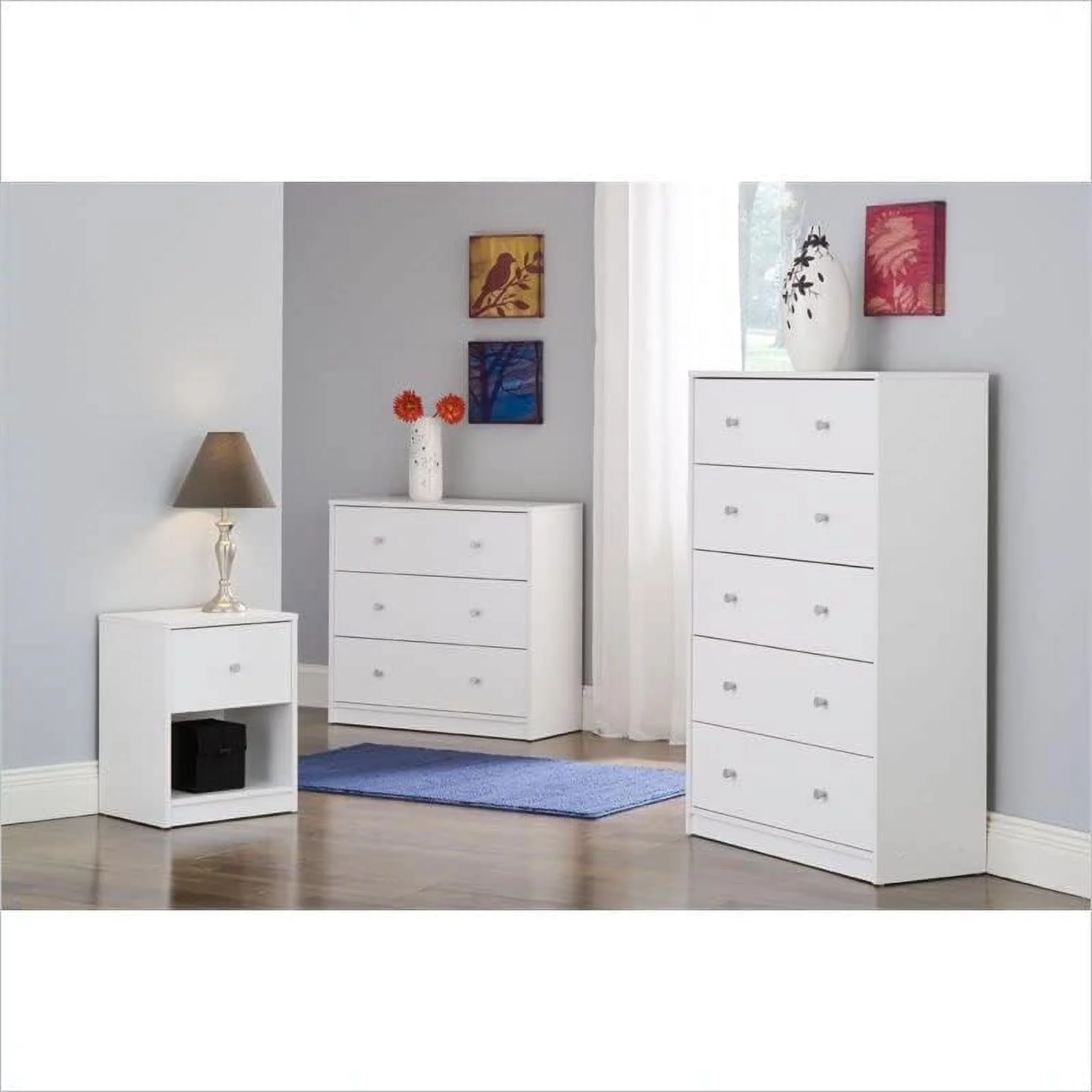 Contemporary 3 Drawer Chest Dresser In White