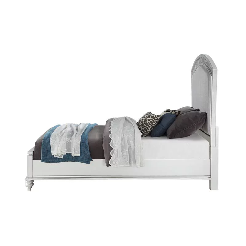 Bowery Hill Queen Panel Bed in Platinum