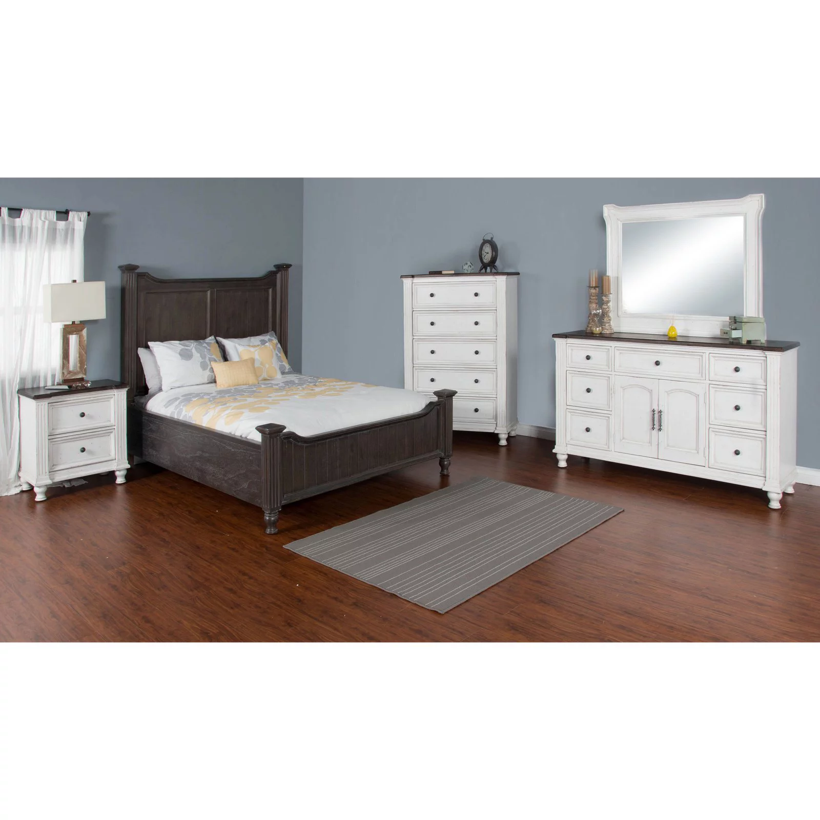 Sunny Designs Carriage House 68