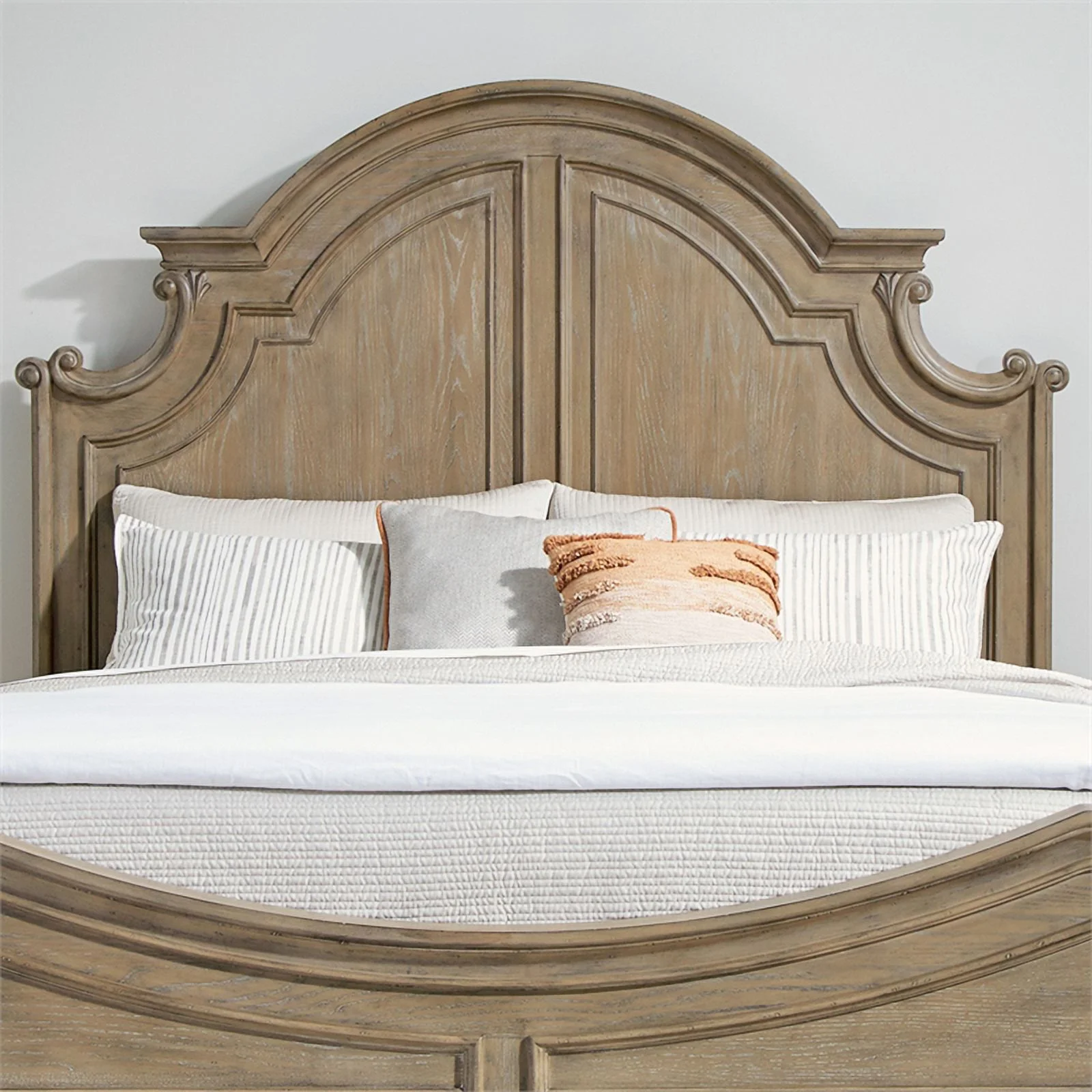 Magnolia Manor King Panel Bed in Weathered Bisque