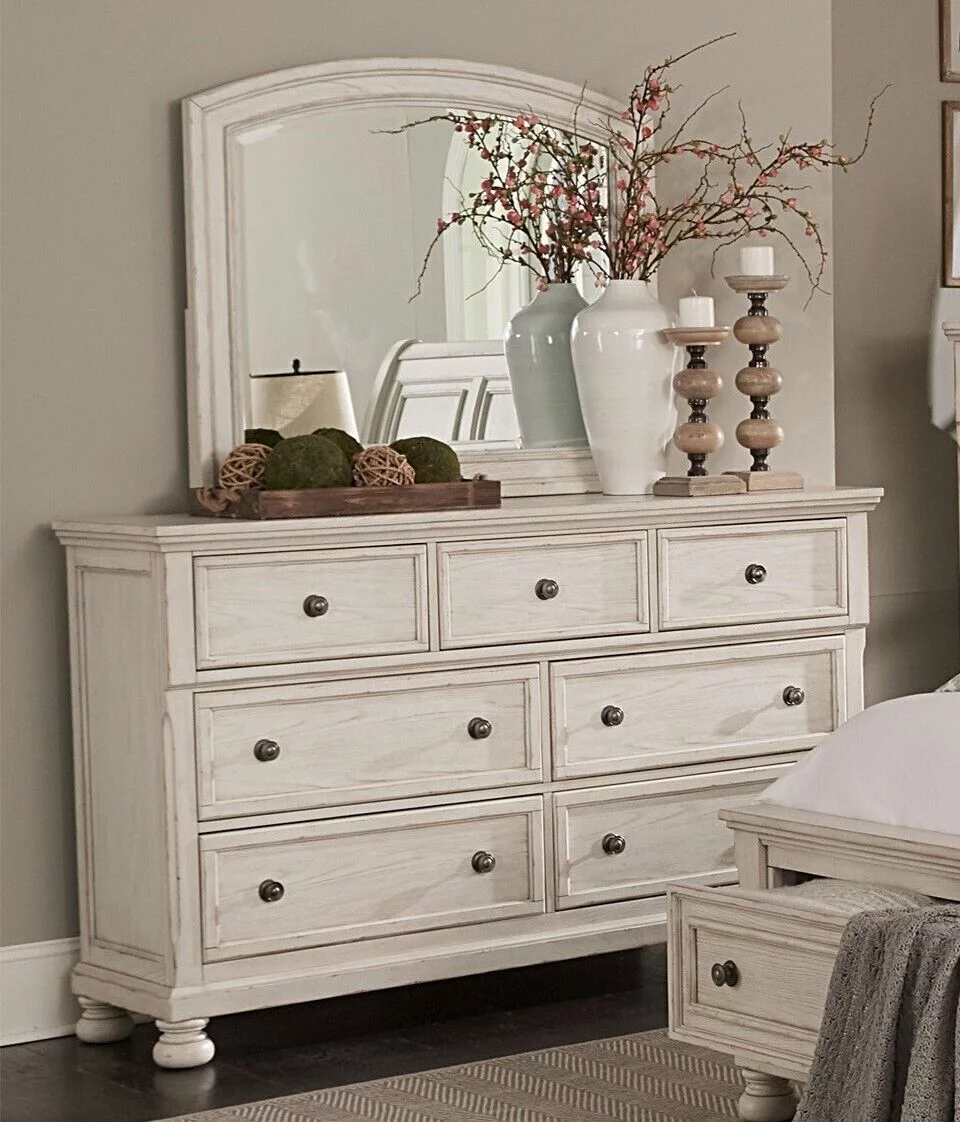 Traditional Style King Bedroom 5pc Set Platform Storge Bed Dresser Mirror Chest Nightstand Classic Wire-brushed White Finish