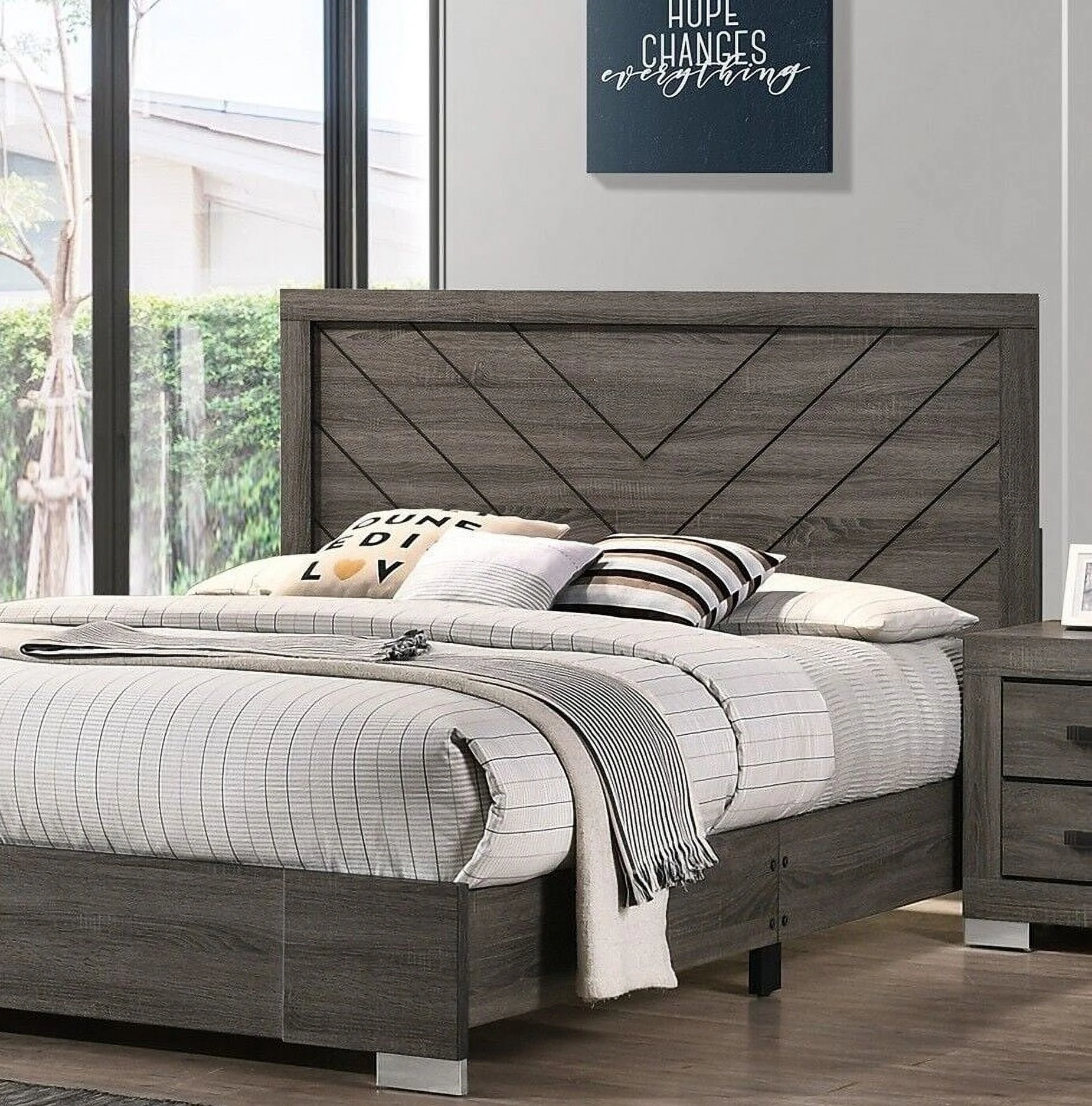 Clean Lines Crafted Design Headbaord Wooden Veneers Queen Size Bed 1pc Bedroom Set Furniture Classic Contemporary Style