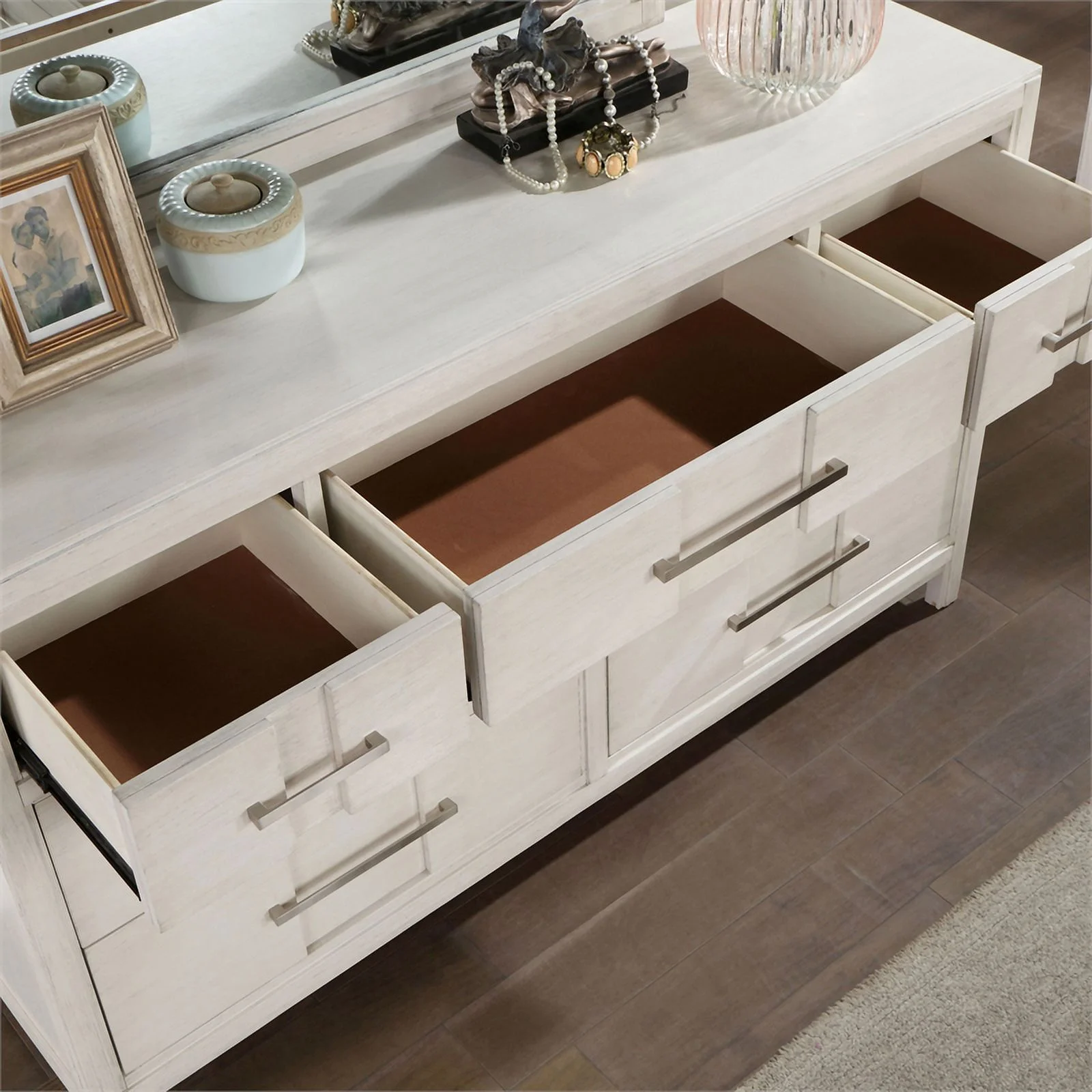 Furniture of America Vela Wood 7-Drawer Dresser with Mirror in White