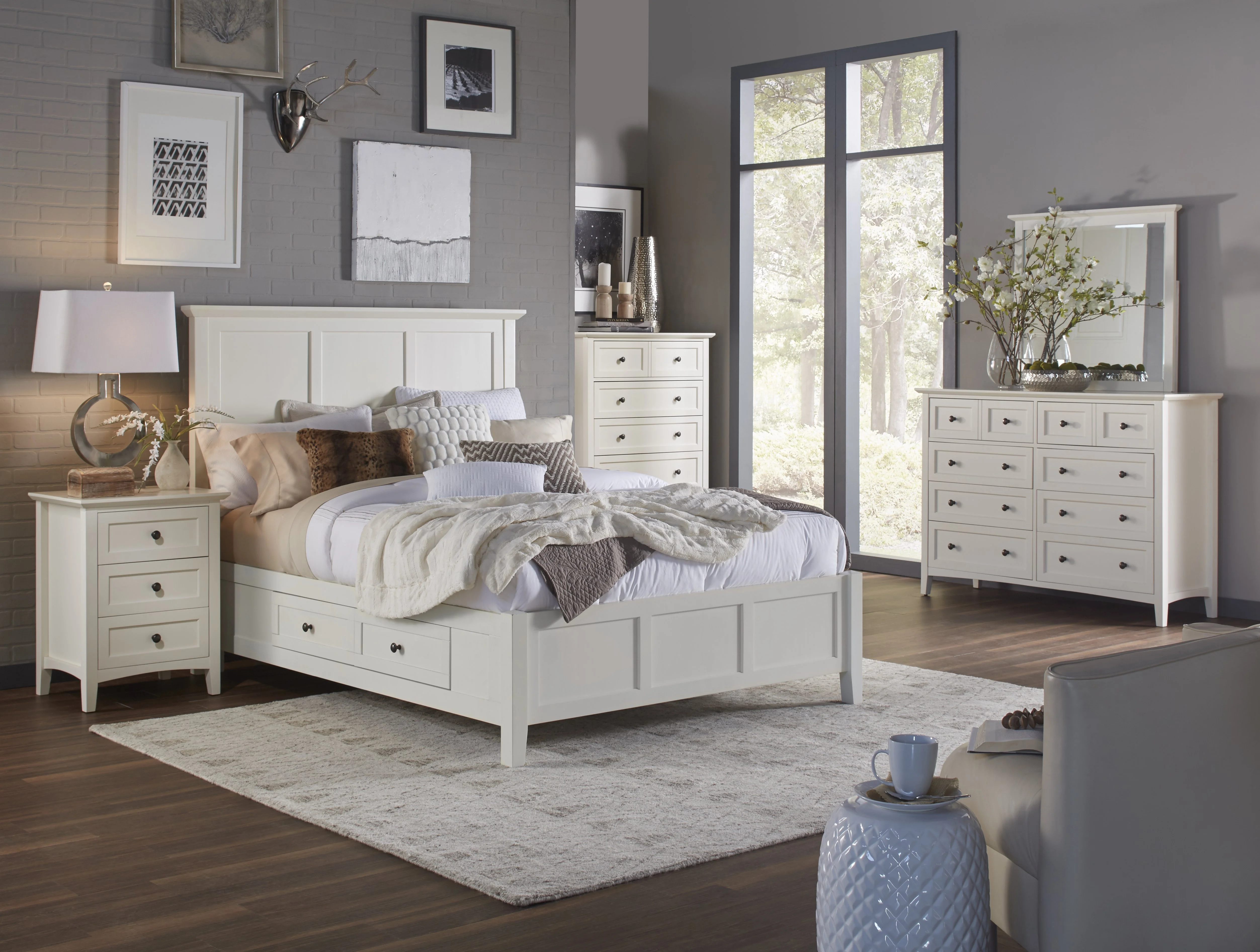 Pantego 4PC E King Storage Bed, Nightstand, Dresser & Mirror Set in White Mahogany