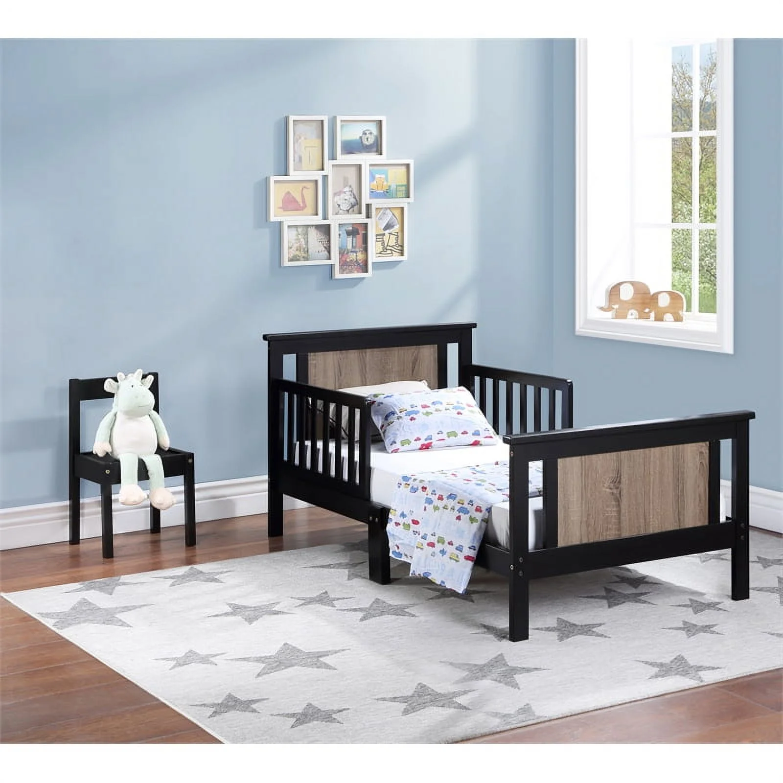 Olive & Opie Connelly Wood Reversible Panel Toddler Bed in Black/Vintage Walnut