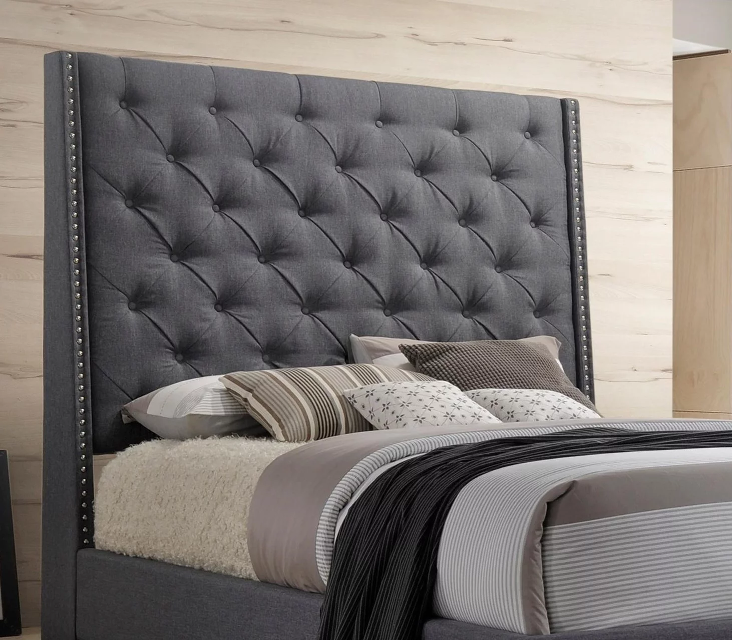 1Pc Grey Color Elegant Contemporary Upholstered King Bed Button Tufted Headboard Demi-Wings Bedroom Furniture
