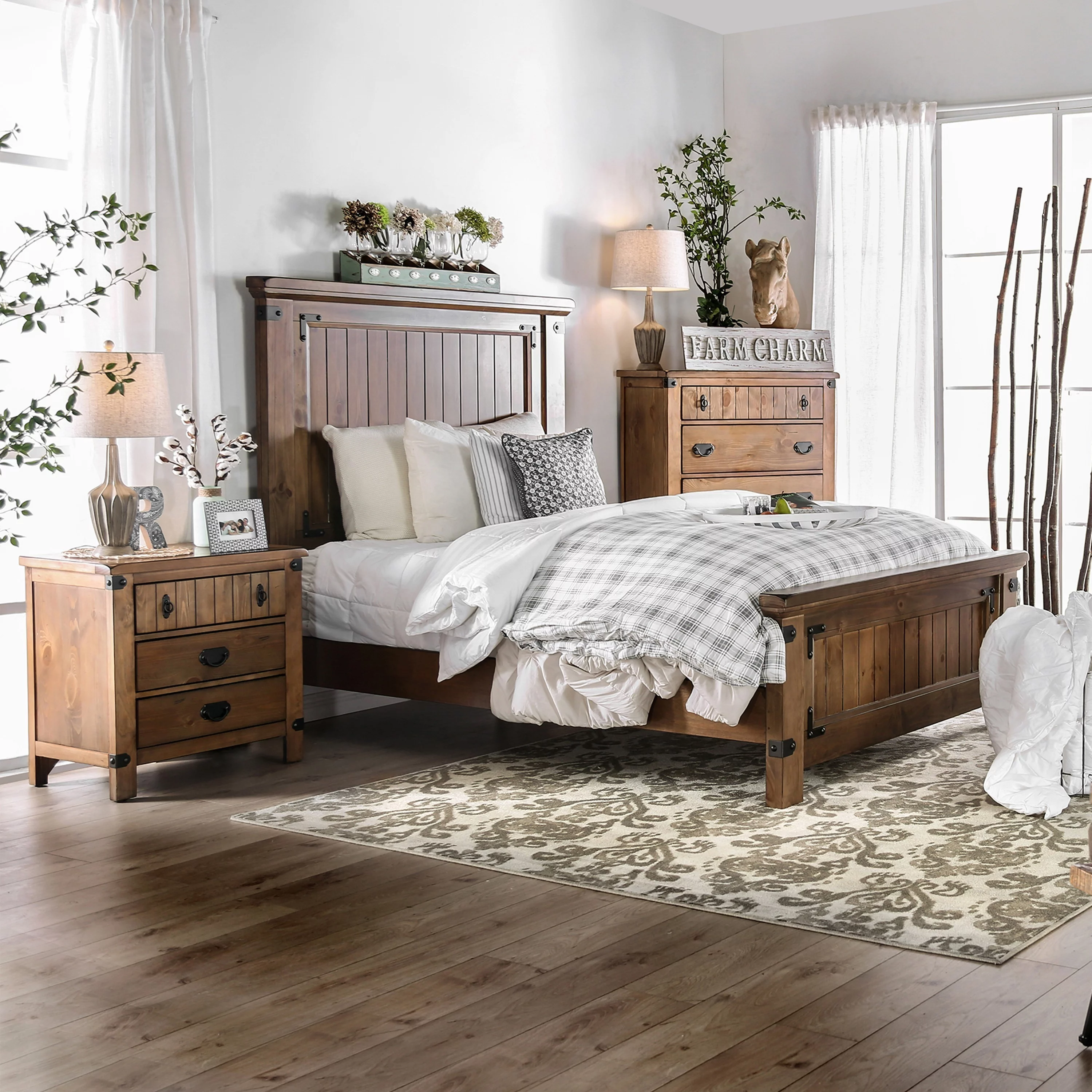 Furniture of America Sierren Country Brown Wood 3-Piece Panel Bedroom Set with USB Port by Queen