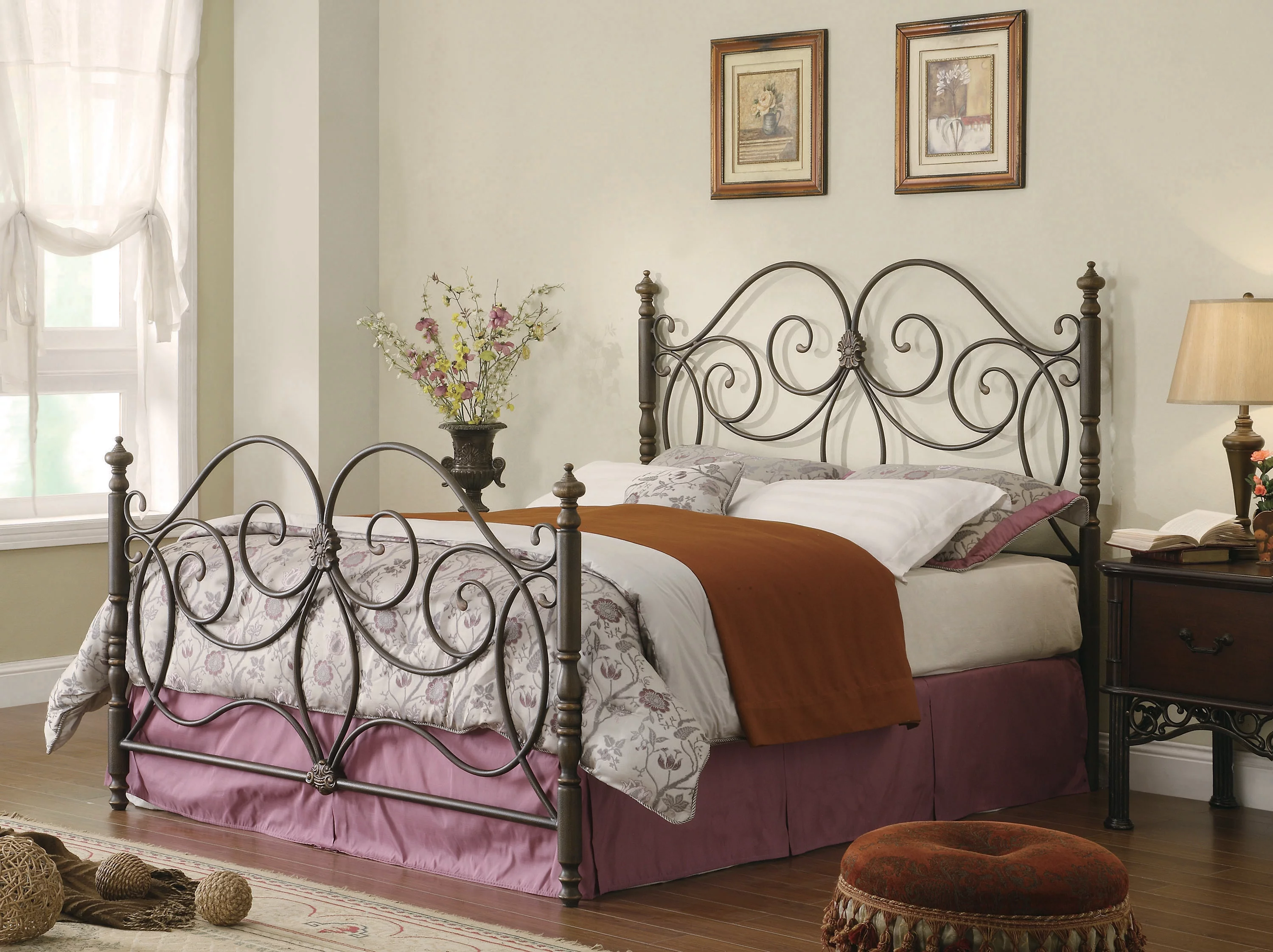 London Queen Metal Scroll Bed - Dark Bronze
