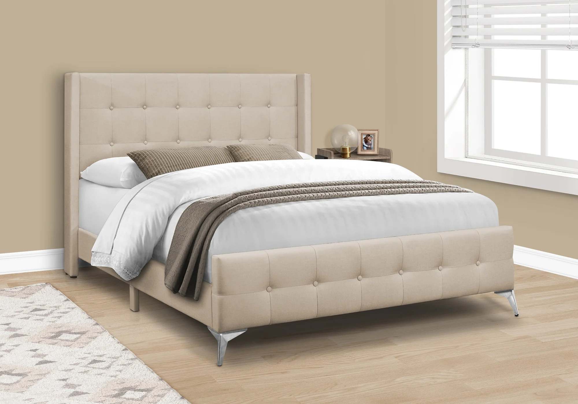 Bed - Queen Size - Bedroom - Upholstered - Beige Linen Look