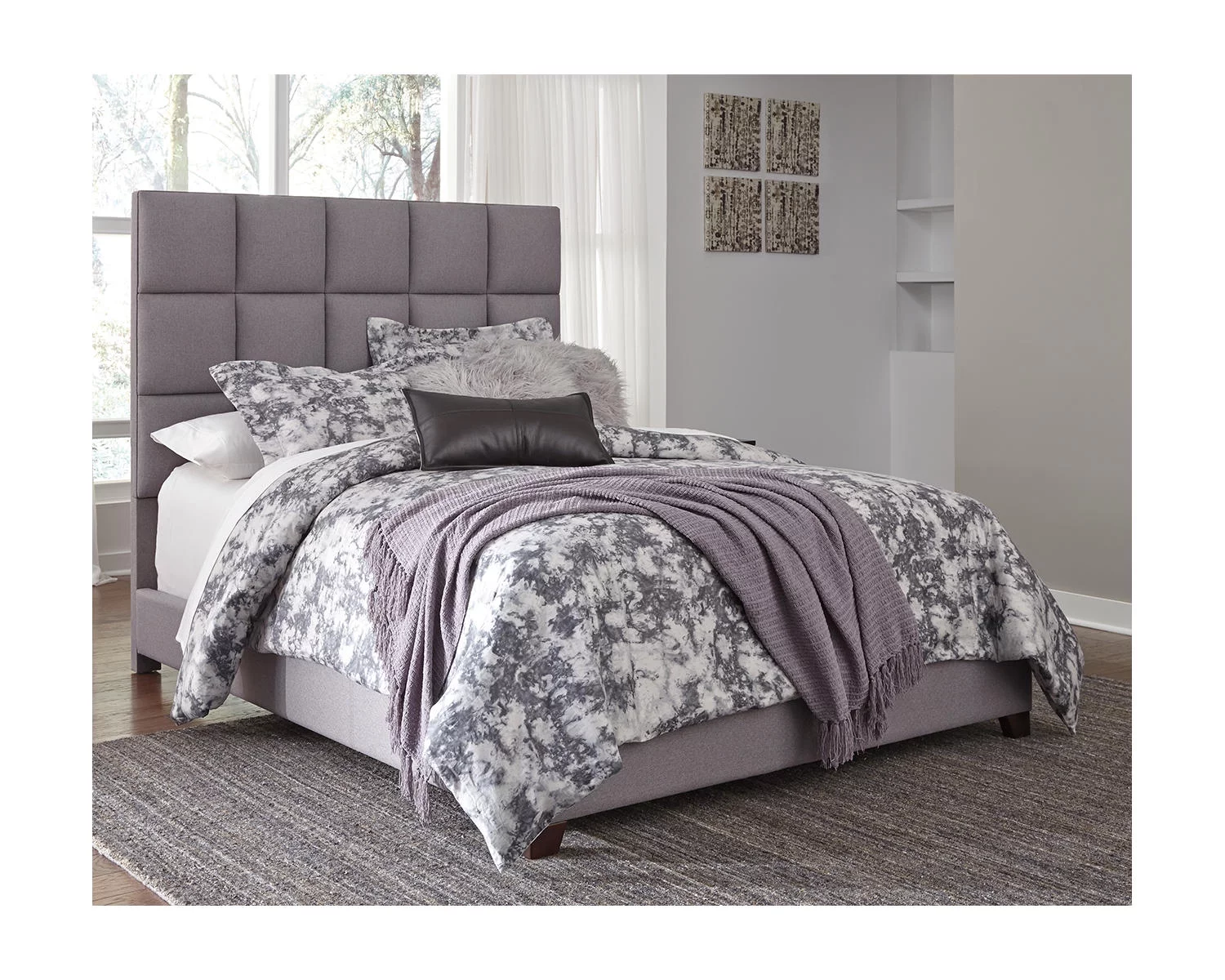 Signature Design by Ashley Contemporary Dolante Queen Upholstered Bed  Gray