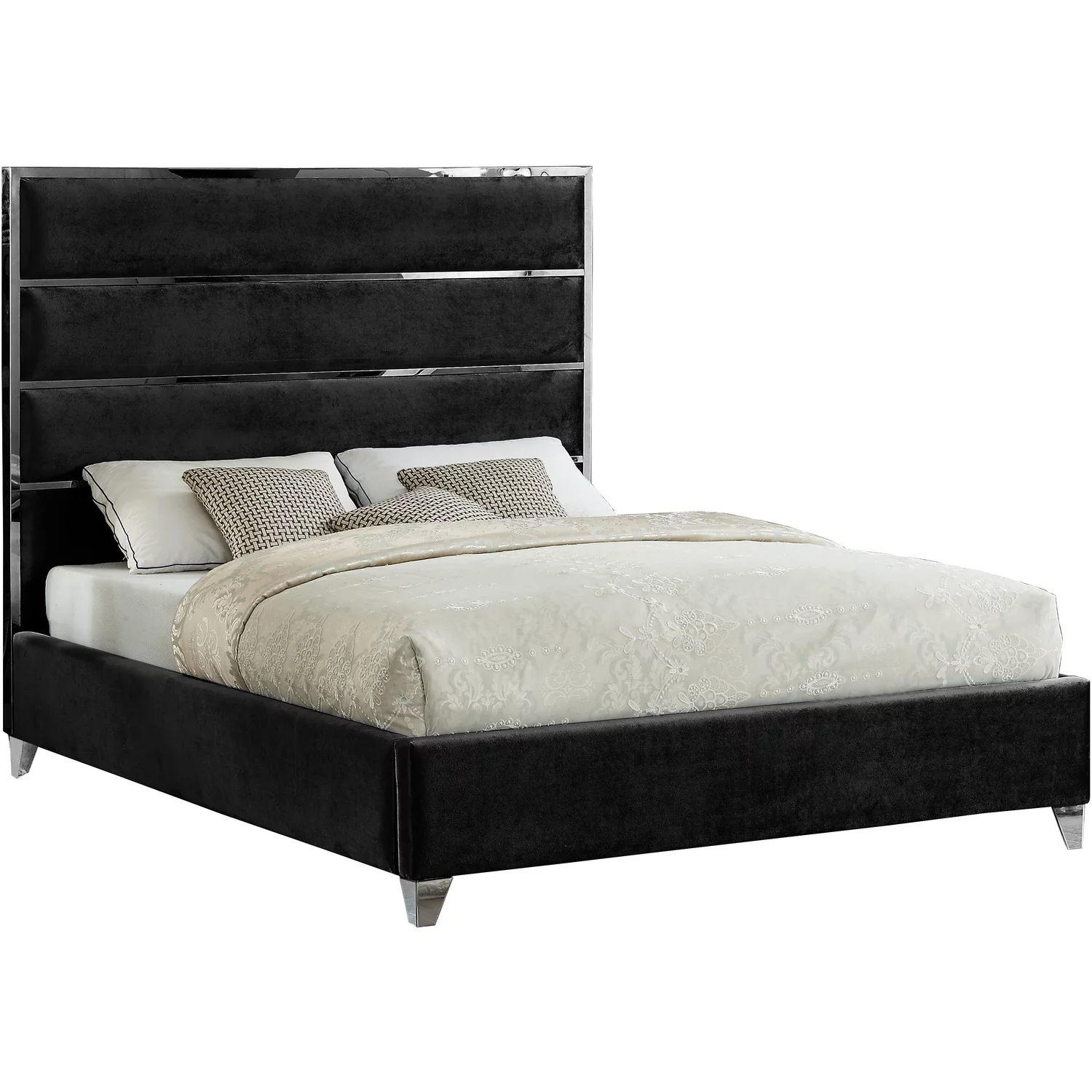 Homestock Mountain Majesty Black Velvet King Bed