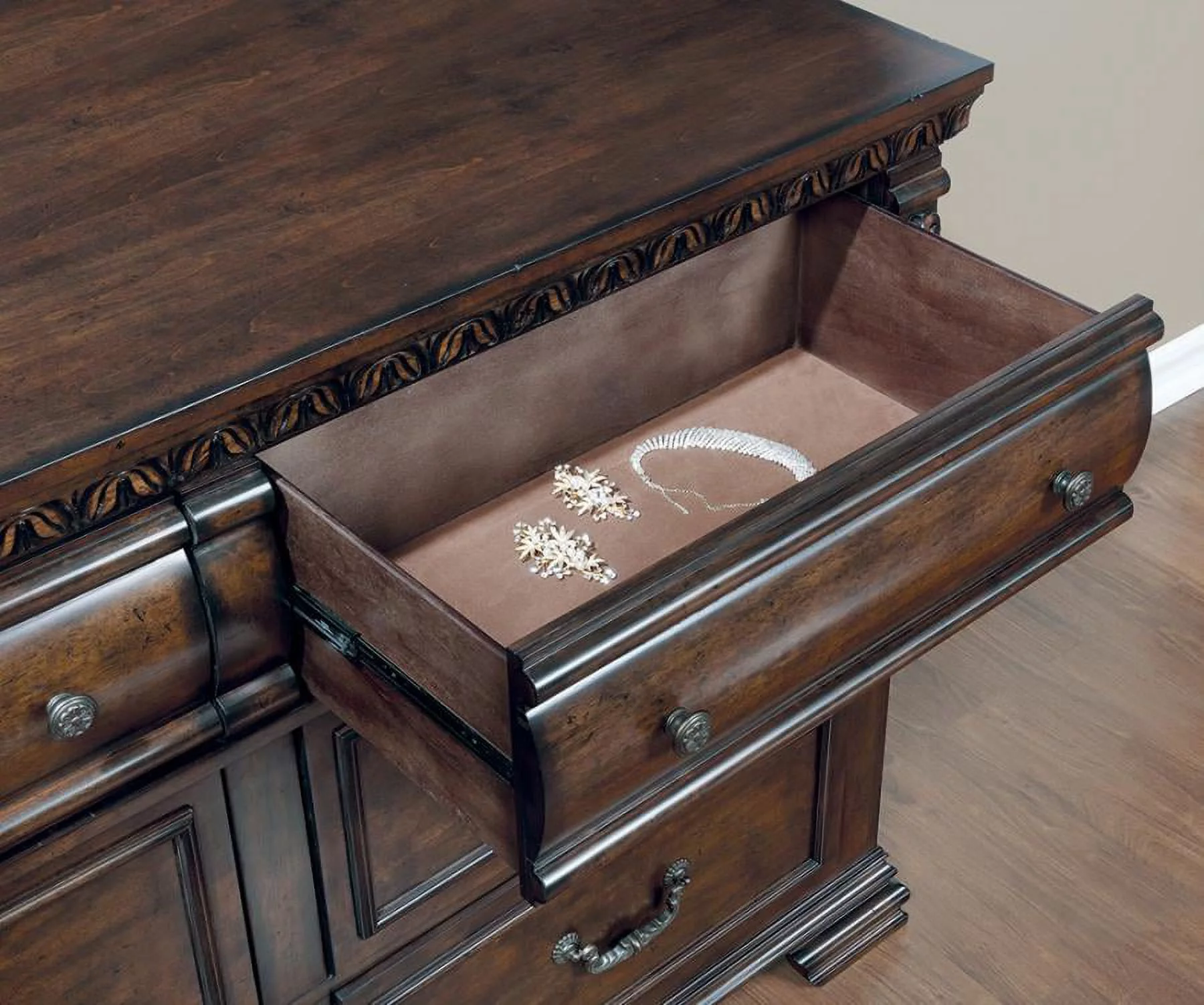 Satterfield 6-drawer Dresser Warm Bourbon