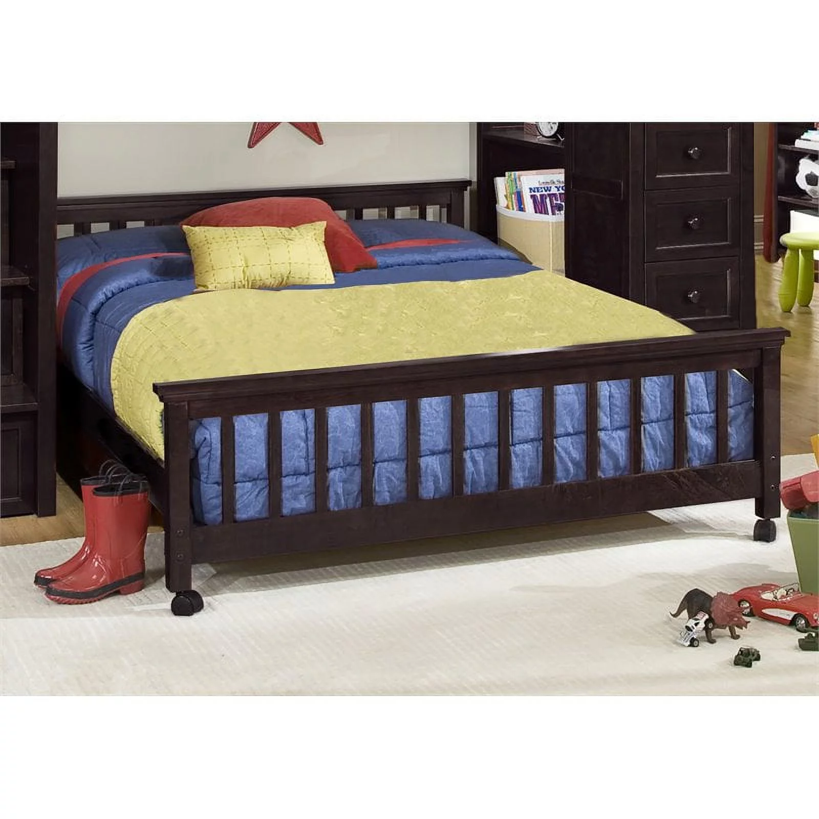 Hillsdale Schoolhouse Wood/Veneers Full Kid Bed in Chocolate
