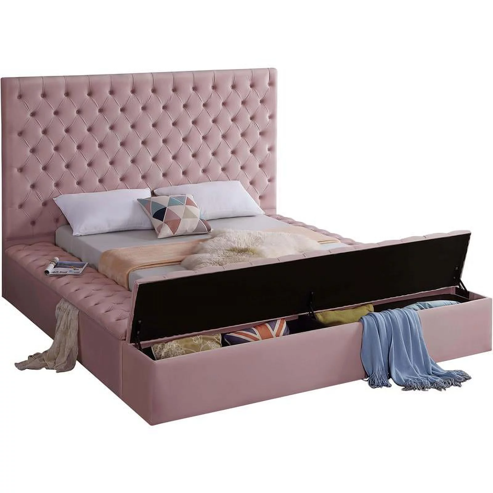 Meridian Furniture Bliss Solid Wood Tufted Velvet Full Bed in Pink