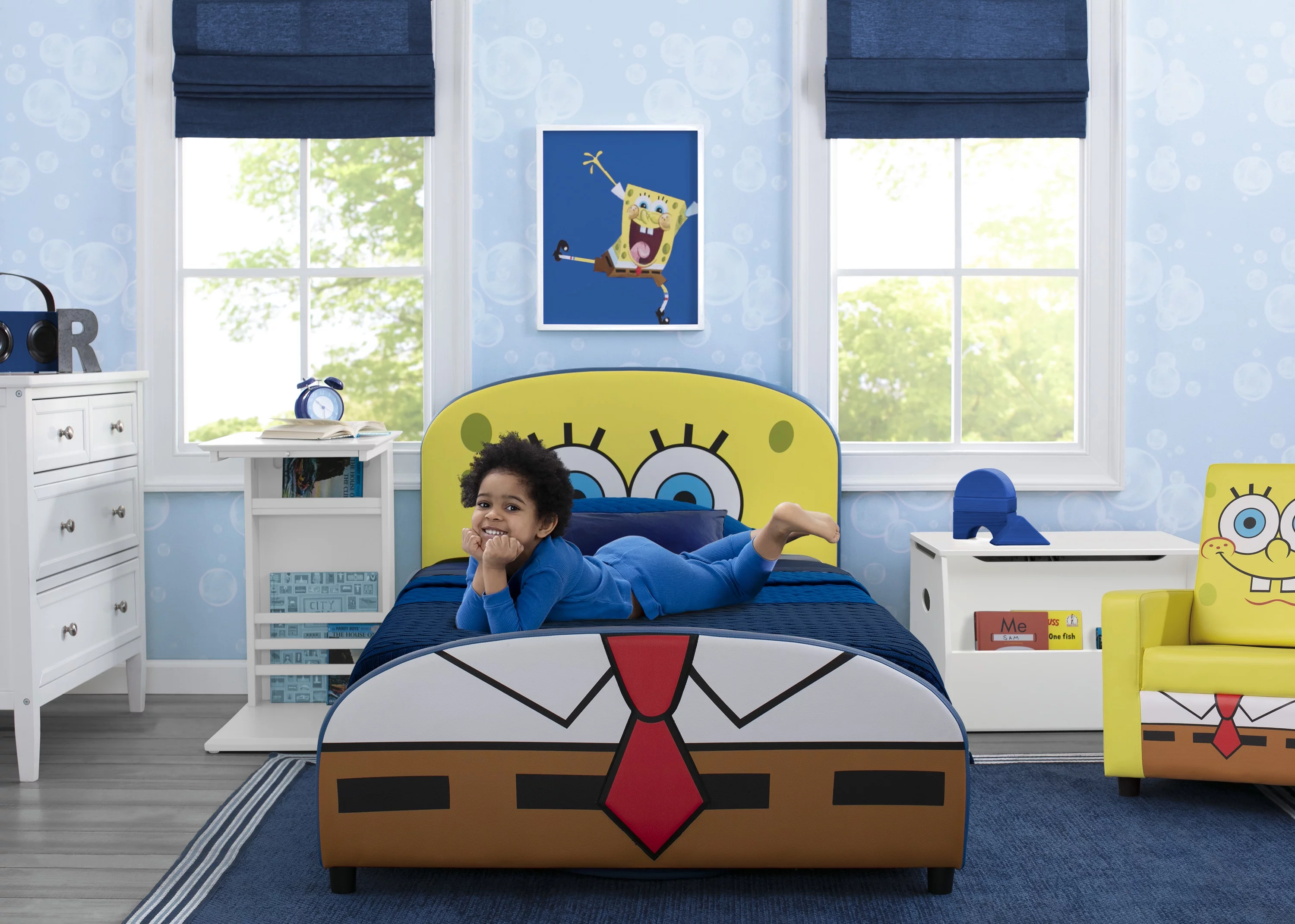 Nickelodeon SpongeBob SquarePants Upholstered Twin Bed by Delta Children