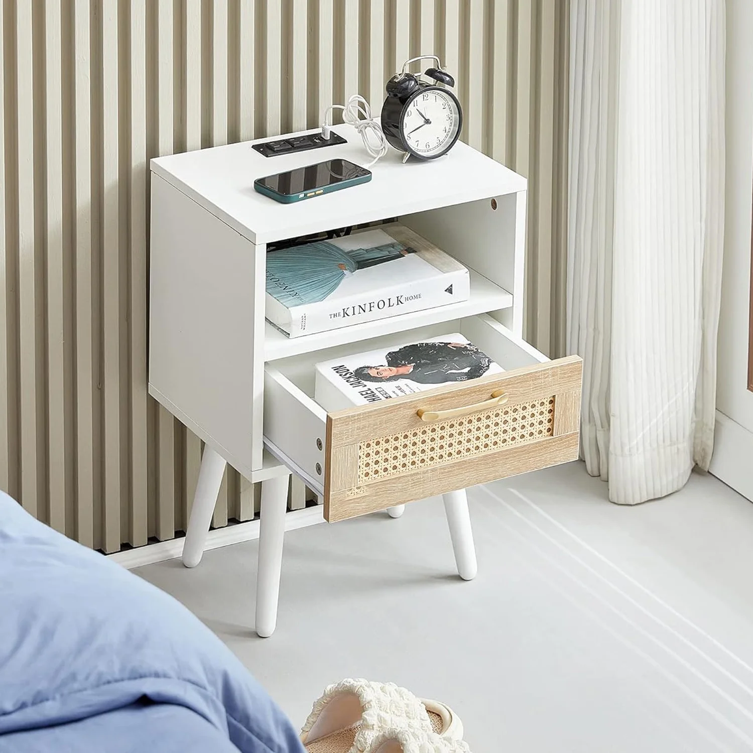 Glavbiku Nightstand Dresser with Charging Station,Bedside Table for Bedroom,White,Adult