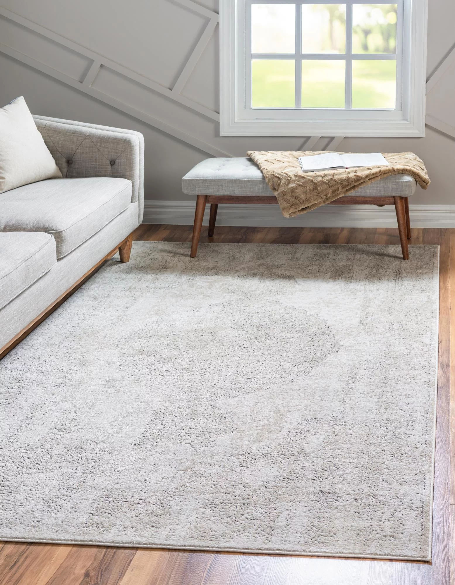 Rugs.com Oregon Collection Rug – 5' x 8' Ivory Low-Pile Rug Perfect For Living Rooms, Large Dining Rooms, Open Floorplans