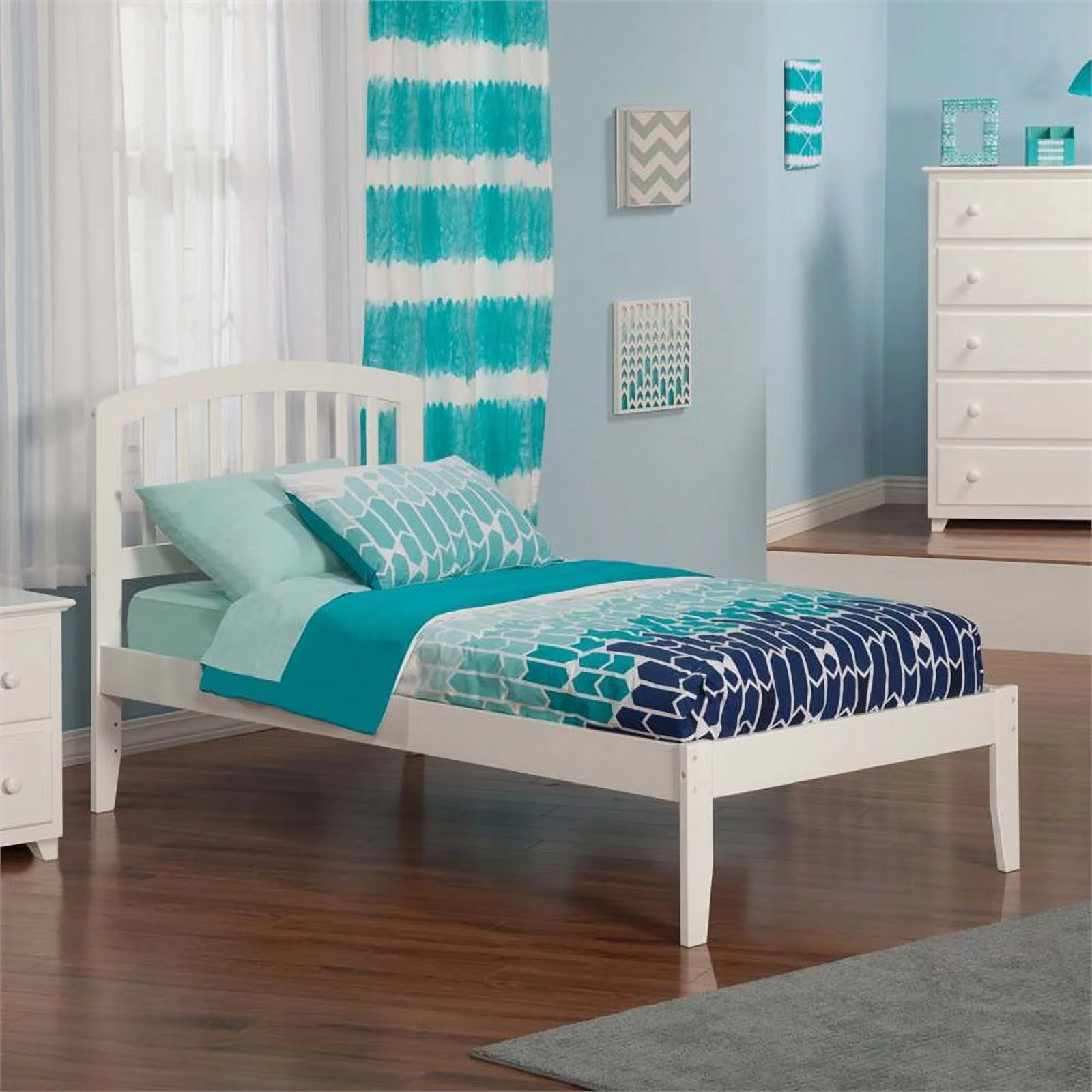 Leo & Lacey Farmhouse Solid Wood Twin XL Platform Bed w/ USB Charger in White