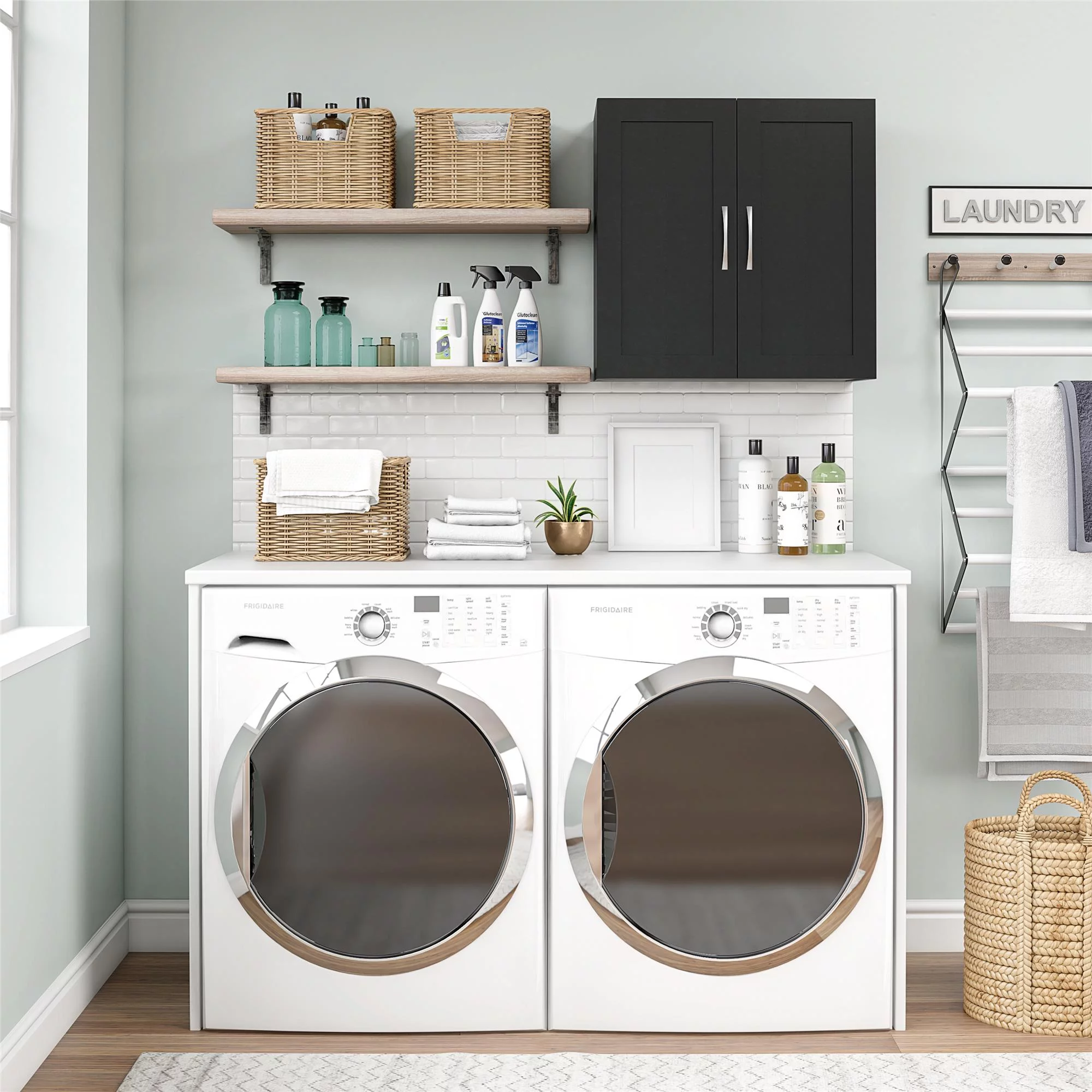 RealRooms Basin Framed 24