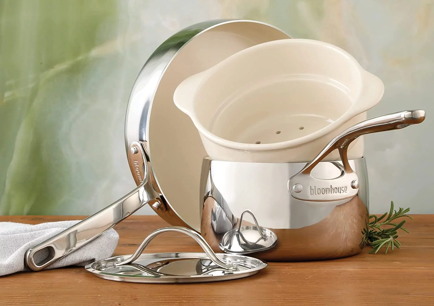 - Oprah's Favorite Things - 12 Piece Aluminum Enamel Cookware Set w/ Non-stick Non-toxic Ceramic Interior  Ceramic Steamer Insert  & 12 Protective Care Bags - Agave Blue