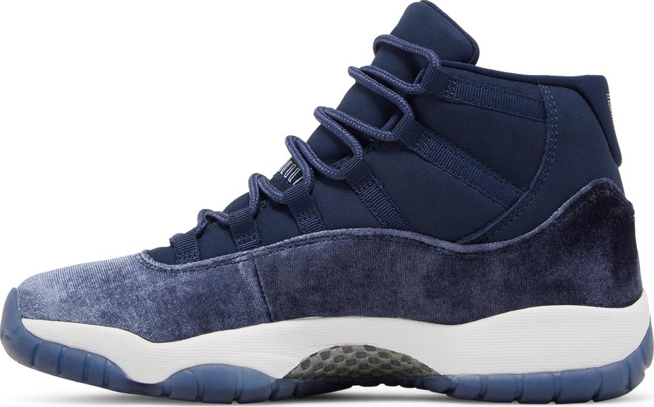 Wmns Air Jordan 11 Retro  Navy Velvet  AR0715-441 - vstockx