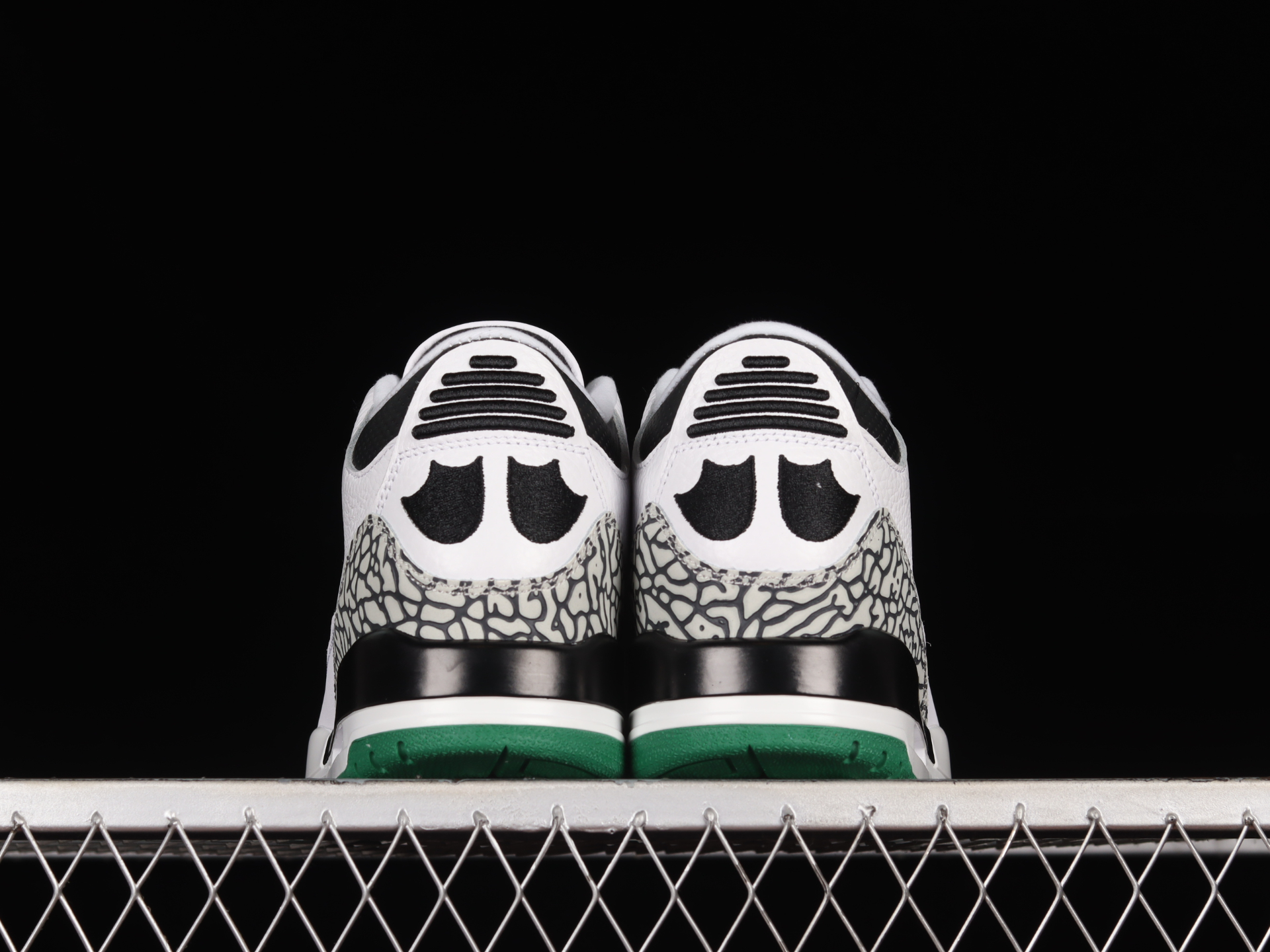 Air Jordan 3 Retro  Oregon Pit Crew  594282-233 - vstockx