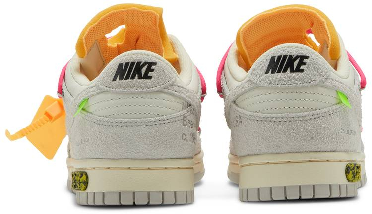 Off-White x Dunk Low  Lot 17 of 50  DJ0950-117 - vstockx