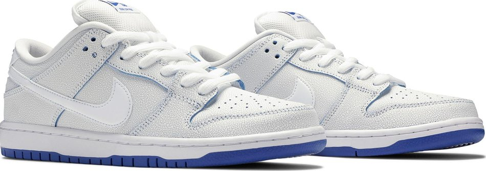 Dunk Low Premium SB  Cracked Leather  CJ6884-100 - vstockx