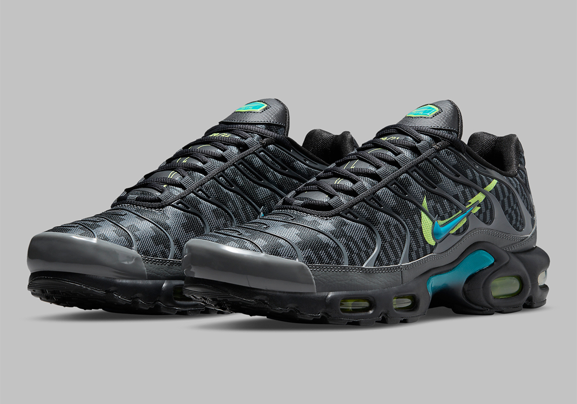 Air Max Plus 'Champions League' DJ6896-070 - vstockx