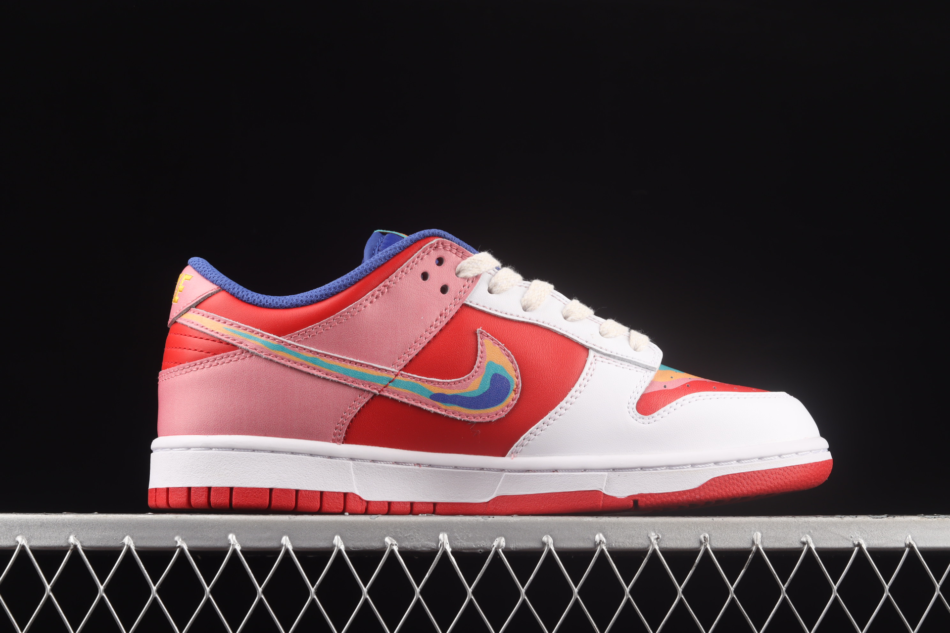 Dunk Low Rainbow LF4587-001 - vstockx