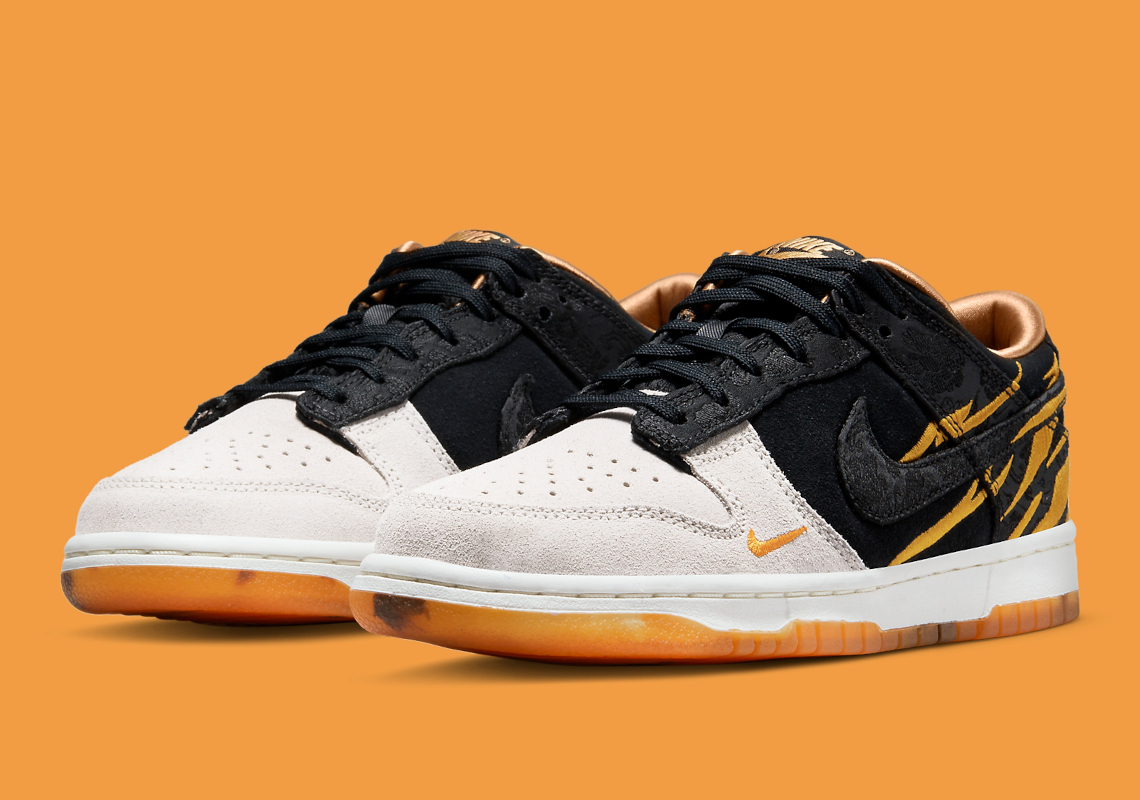 Dunk Low GS  God Of Wealth  DQ5351-001 - vstockx