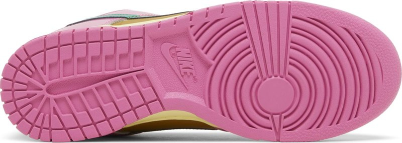 Parris Goebel x Wmns Dunk Low  Playful Pink  FN2721-600 - vstockx