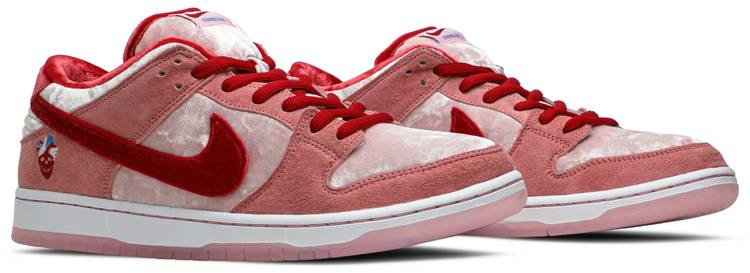 StrangeLove x Dunk Low SB  Valentine s Day  CT2552-800 - vstockx