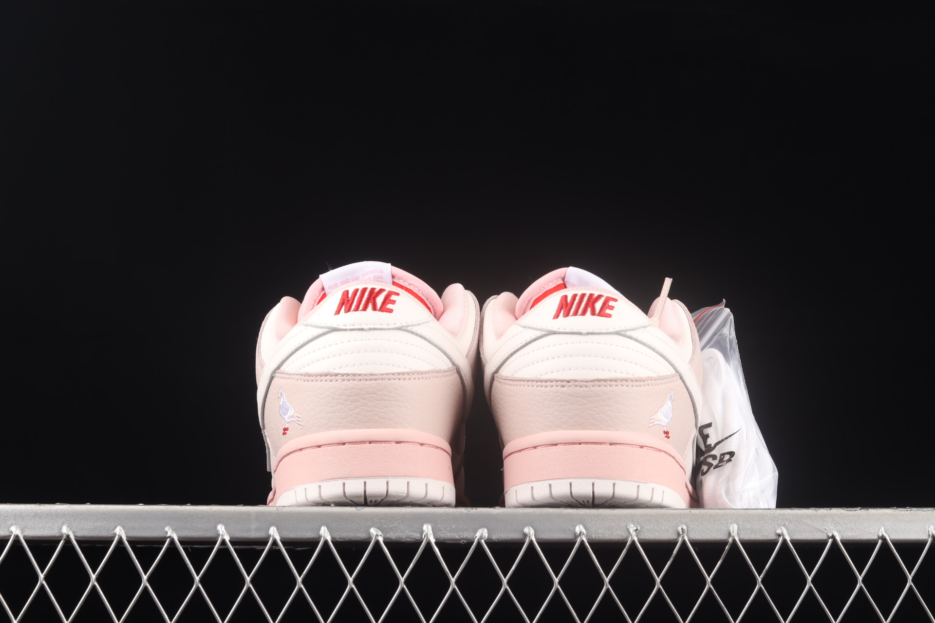 Staple x SB Dunk Low “Pigeon�?BV1310-012 - vstockx