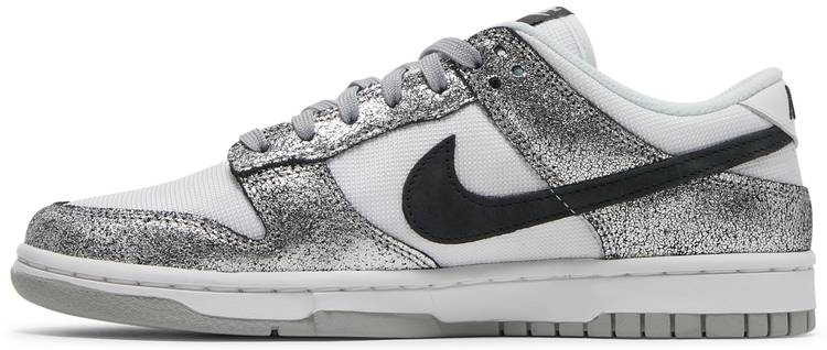 Wmns Dunk Low  Golden Gals  DO5882-001 - vstockx