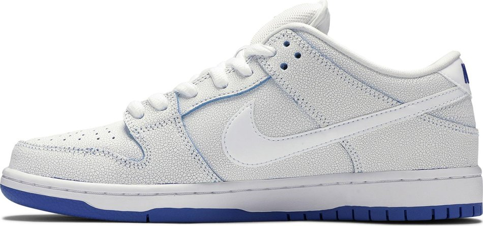 Dunk Low Premium SB  Cracked Leather  CJ6884-100 - vstockx