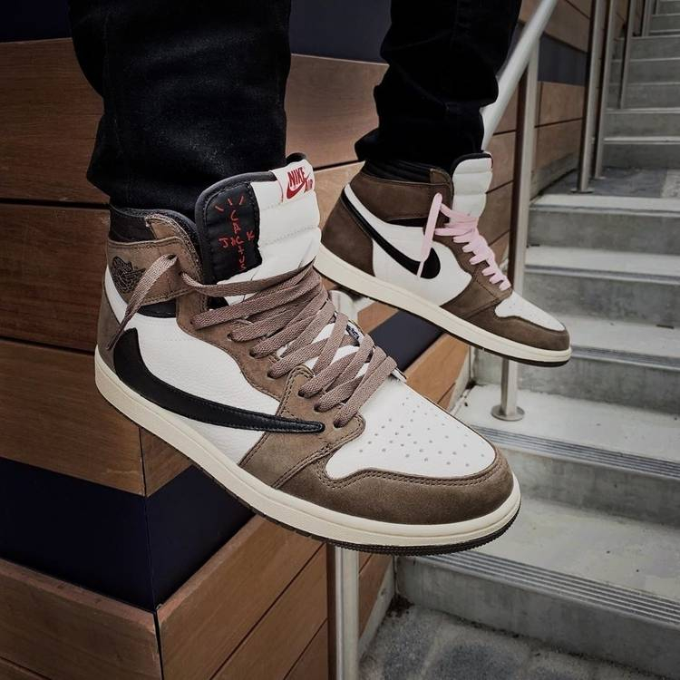 Travis Scott x Air Jordan 1 Retro High OG  Mocha  CD4487-100 - vstockx