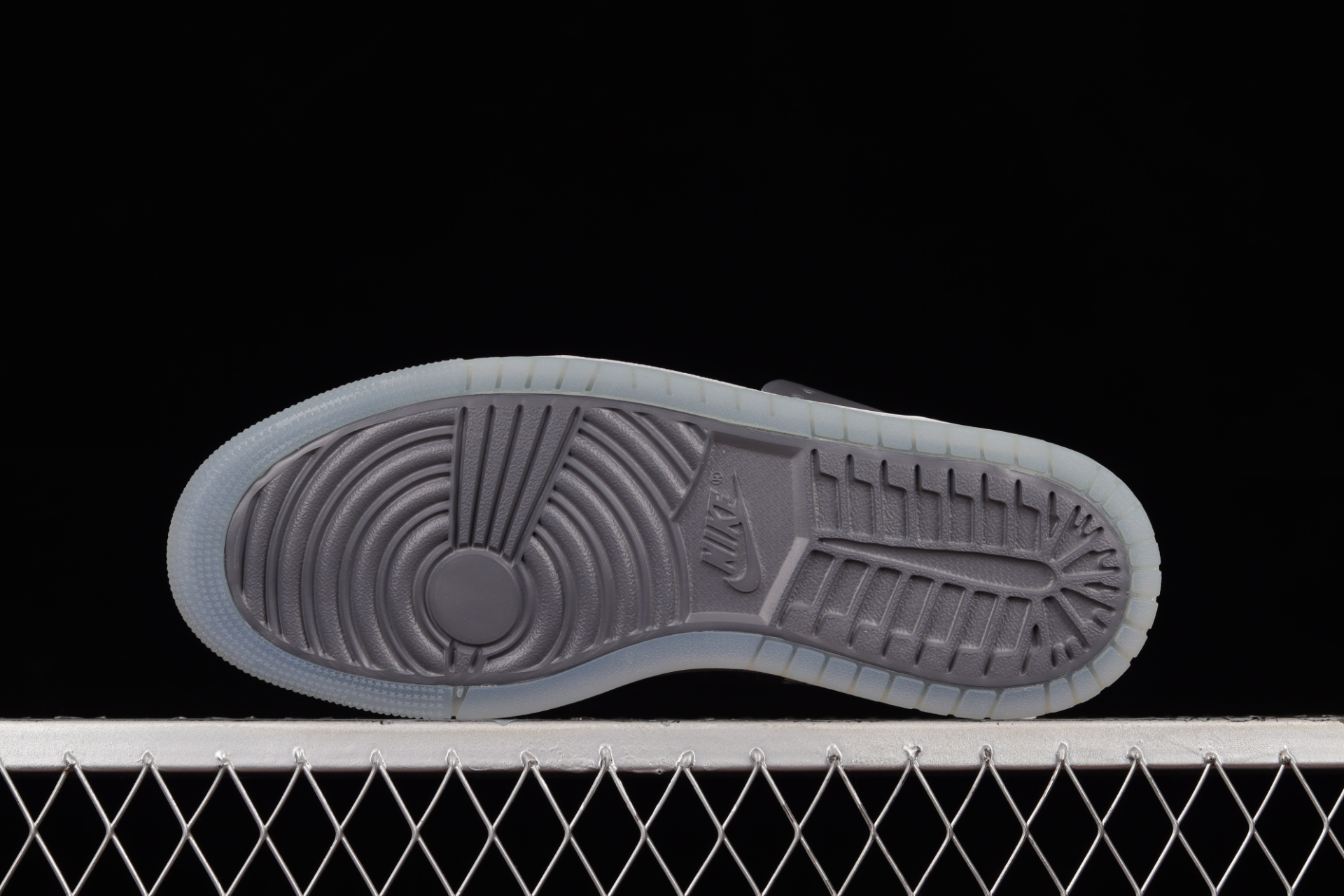 Air Jordan 1 Zoom CMFT DQ0659-005 - vstockx