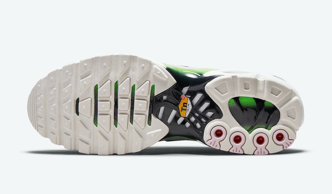 Air Max Plus 'White Green Strike' DN6997-100 - vstockx