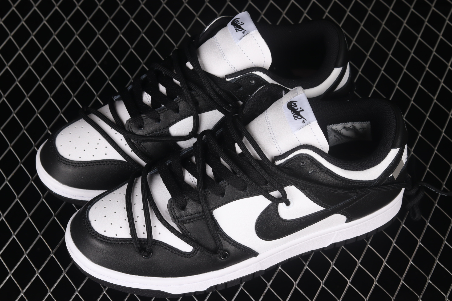 Dunk Low Lot  Black/White  CT0856-103 - vstockx