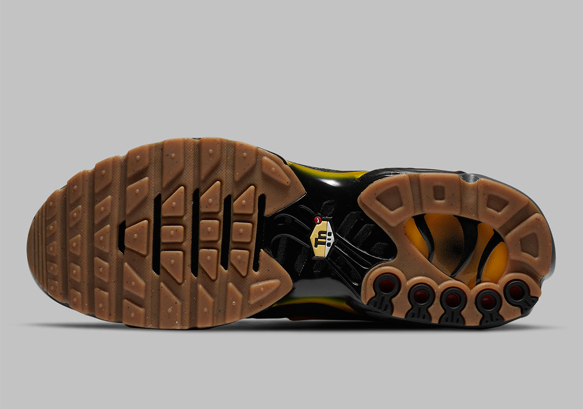 Air Max Plus 'Fresh Perspective' DC7392-300 - vstockx